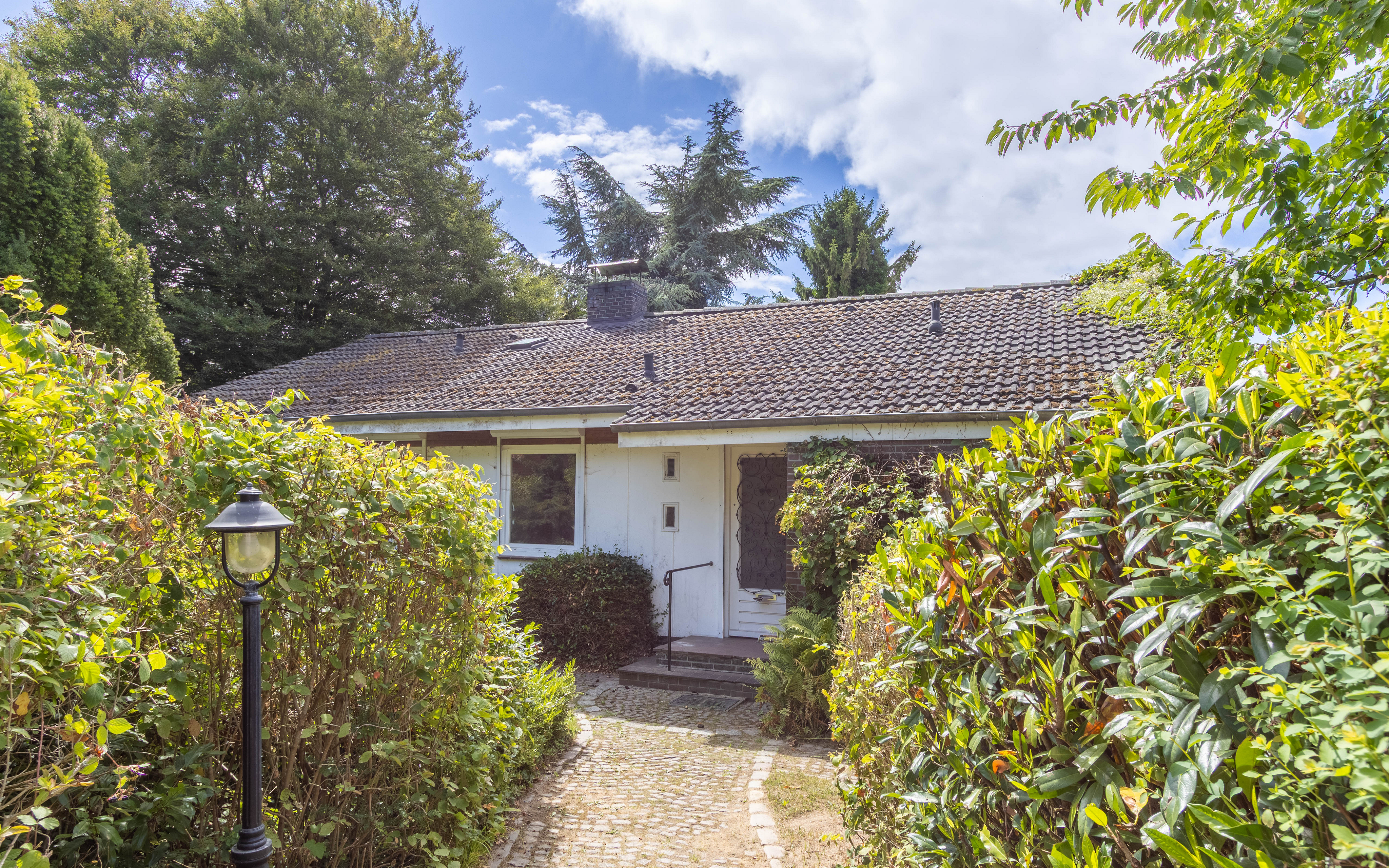 Ihr neues Zuhause im ruhigen und naturnahen Heikendorf - Bungalow mit Sanierungsbedarf und Erweiterungspotential