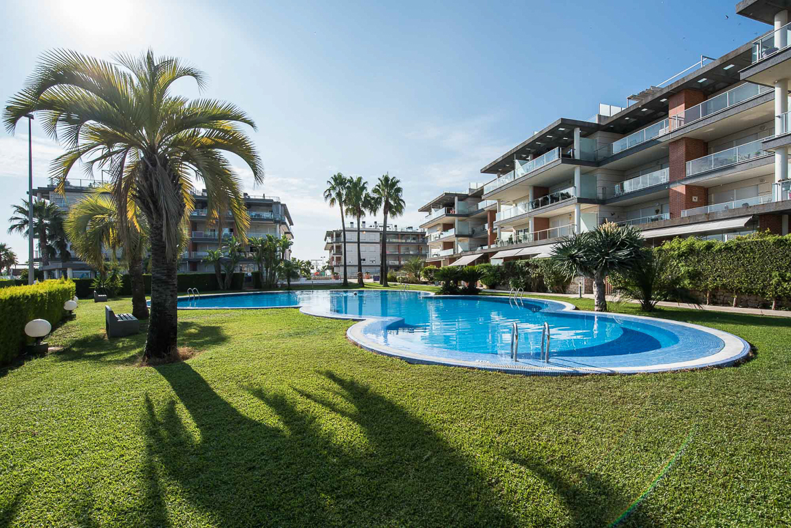 Exclusive Duplex Penthouse with Rooftop at Oliva Nova Golf Resort