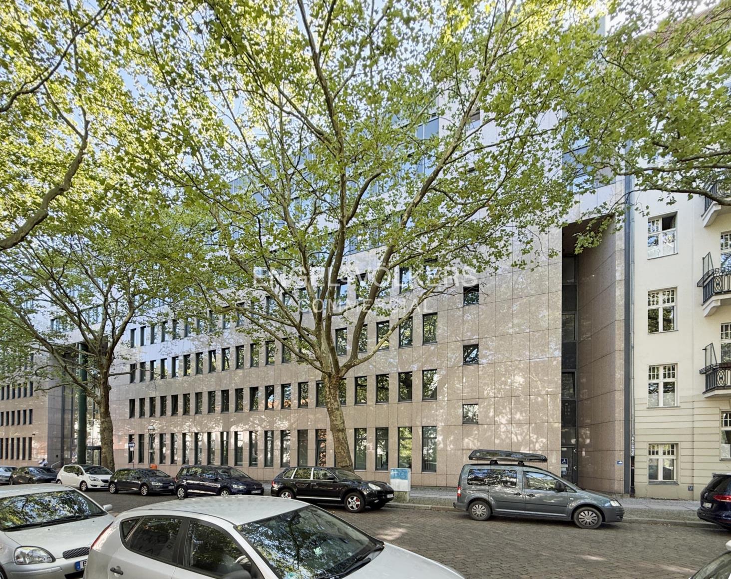 Vielseitig nutzbare Gewerbefläche in Berlin-Westend