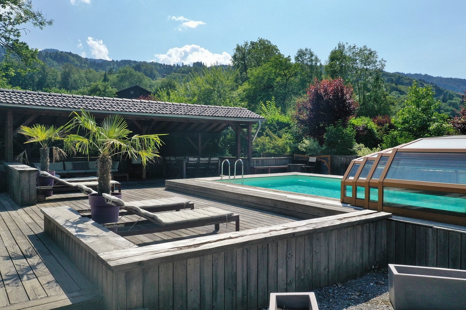 MORILLON – CHARMANT CHALET DE 250 M² AVEC 9 CHAMBRES
