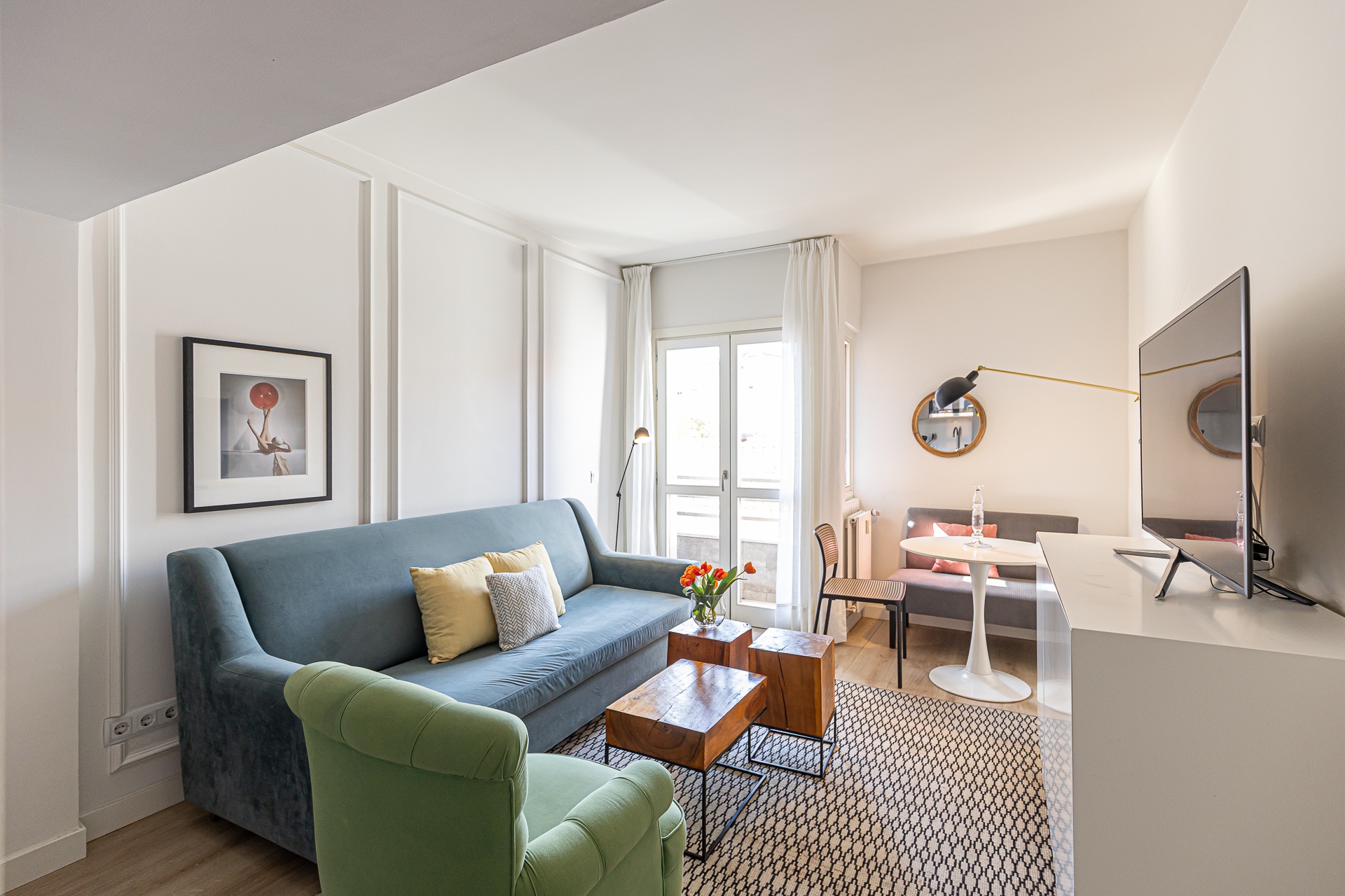 Impeccable fully equipped 1-bedroom apartment steps from Plaza de Colón, Almagro, Chamberí