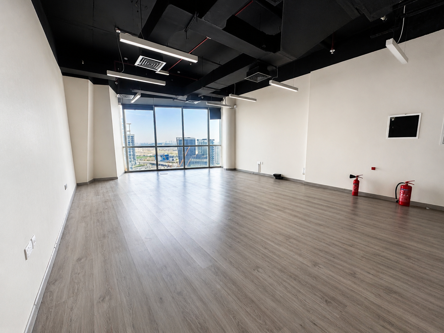 Vacant | Full Canal View | High Floor