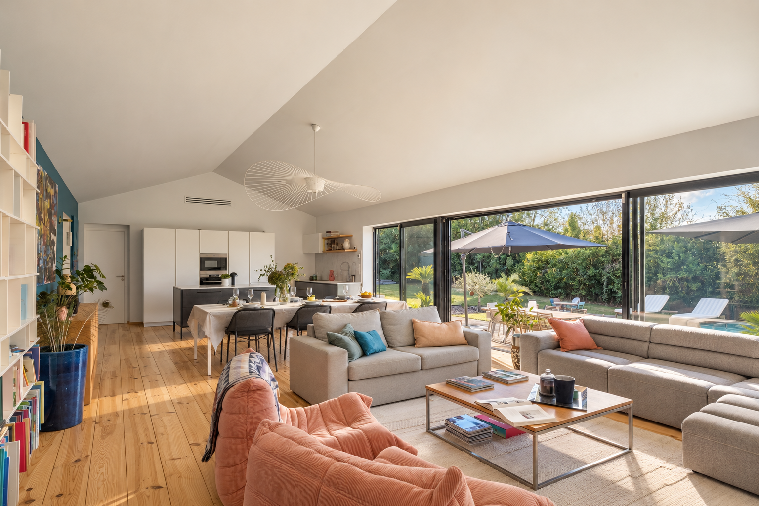 Maison 6 pièces 181 m² · à Camblanes-et-Meynac · 181 m² · 840 000 €