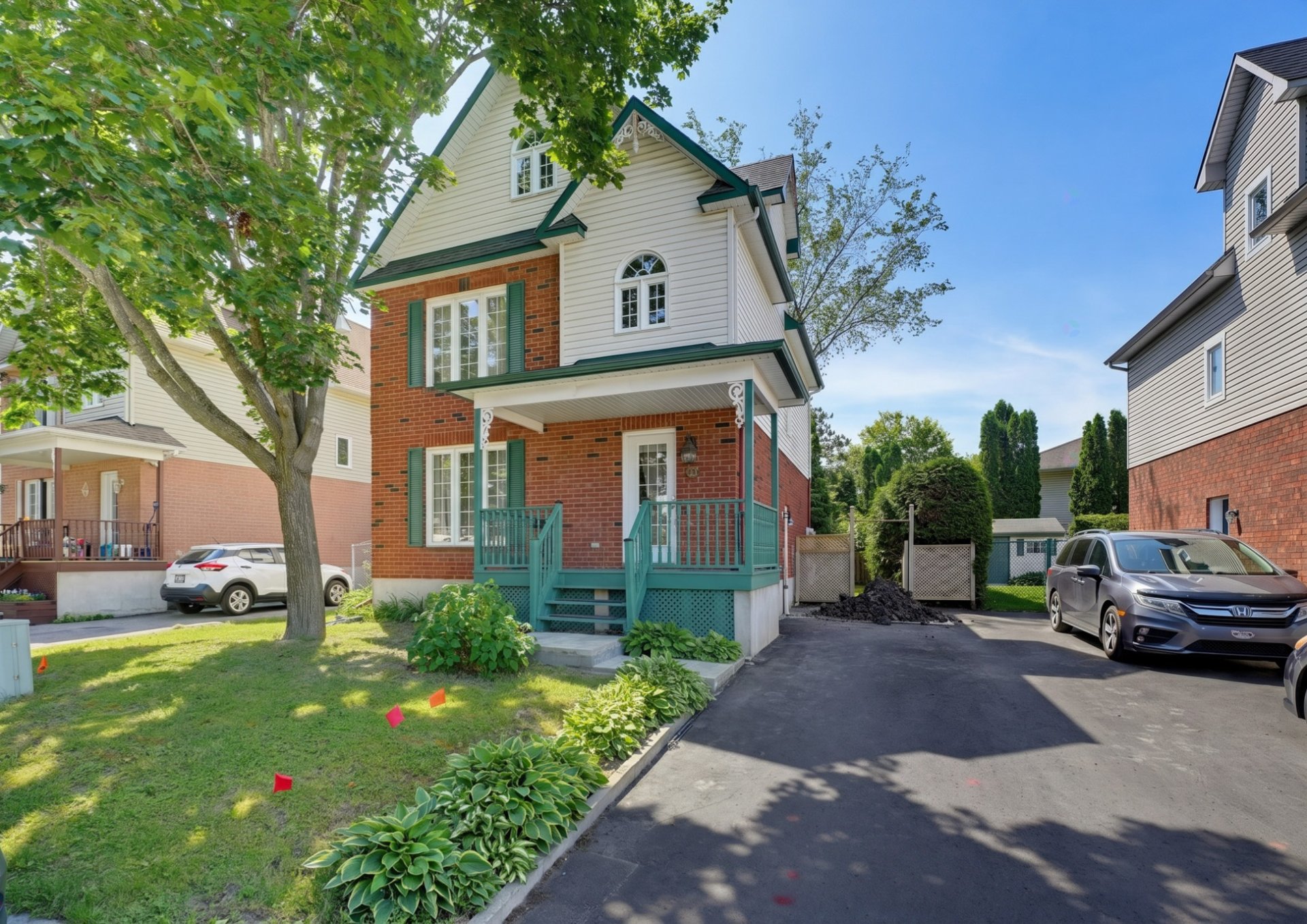 Charming, spacious and confortable home in Le Plateau