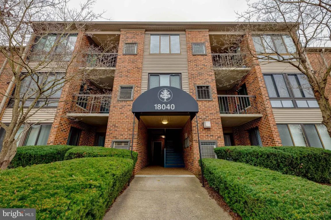 Updated Condo in the Heart of Germantown