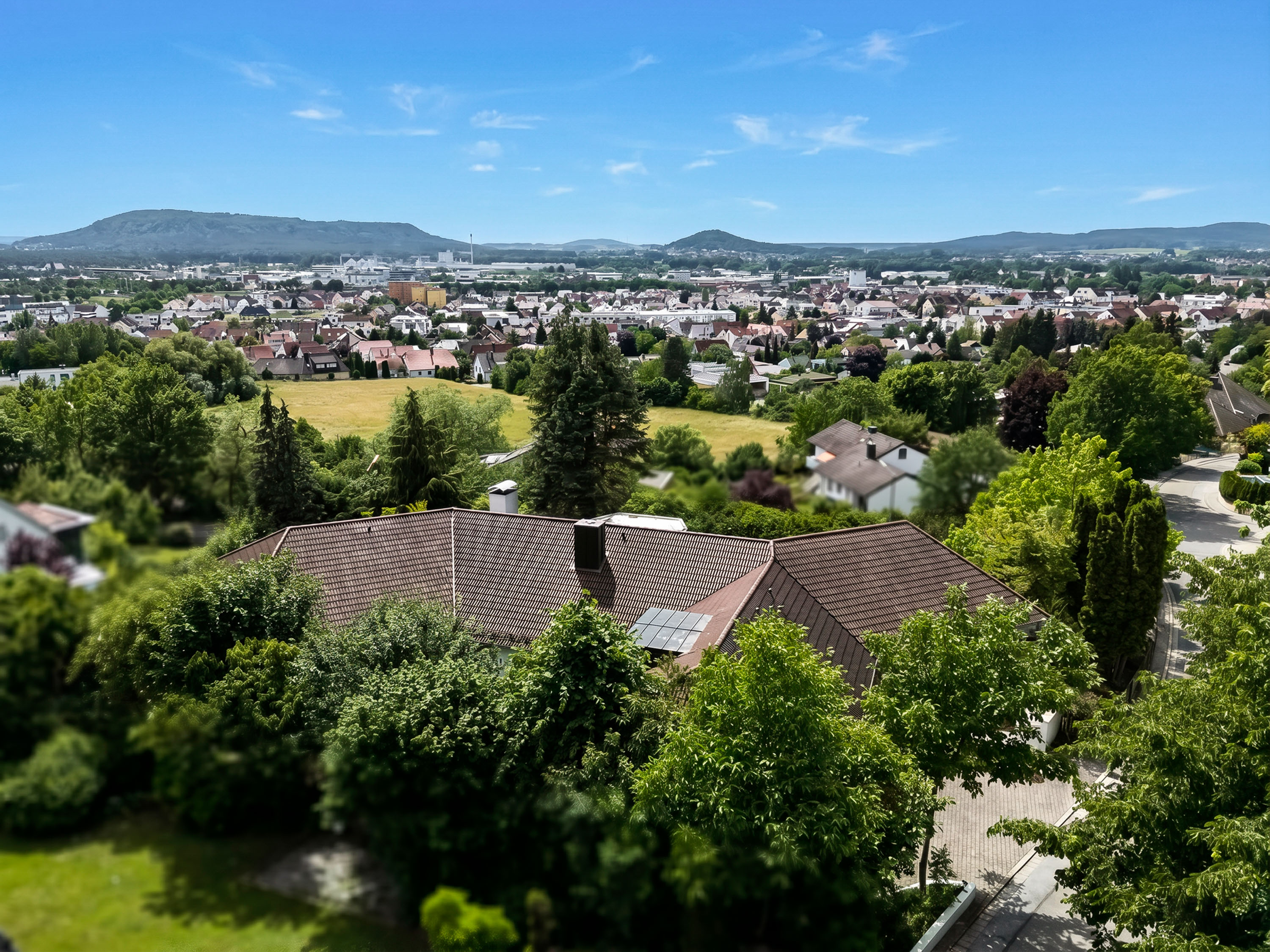Exklusives Anwesen in Bestlage mit gigantischem Fernblick über Neumarkt und über die Juralandschaft