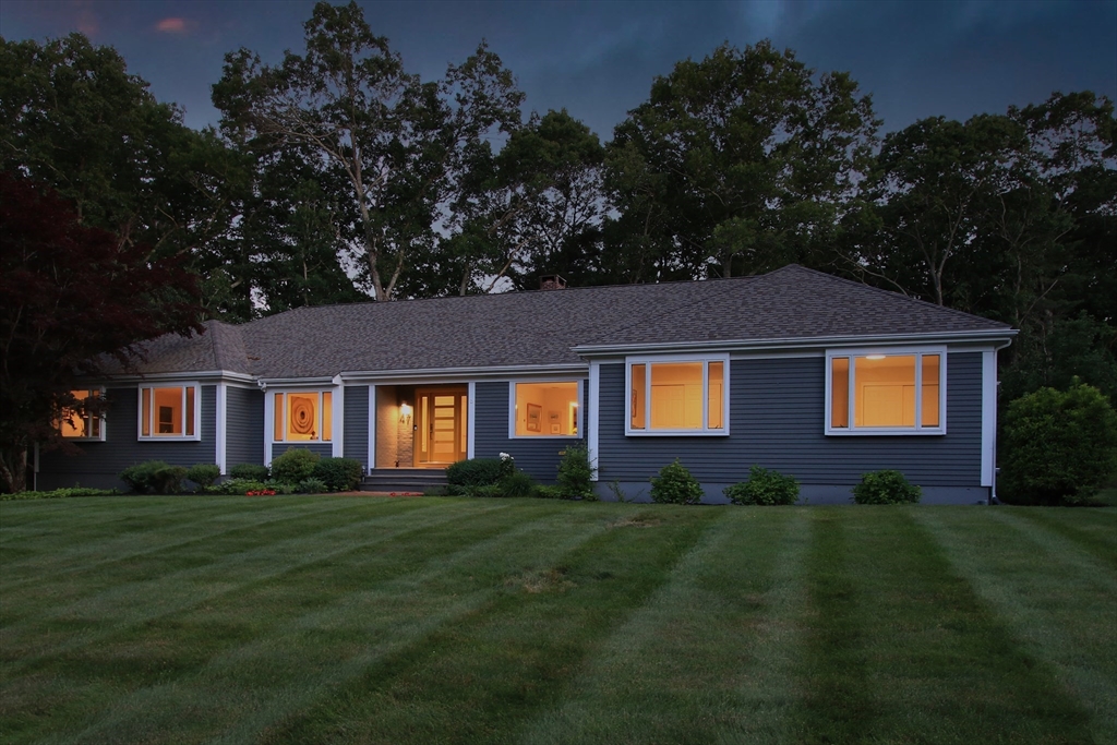 Refined Single-Level Living