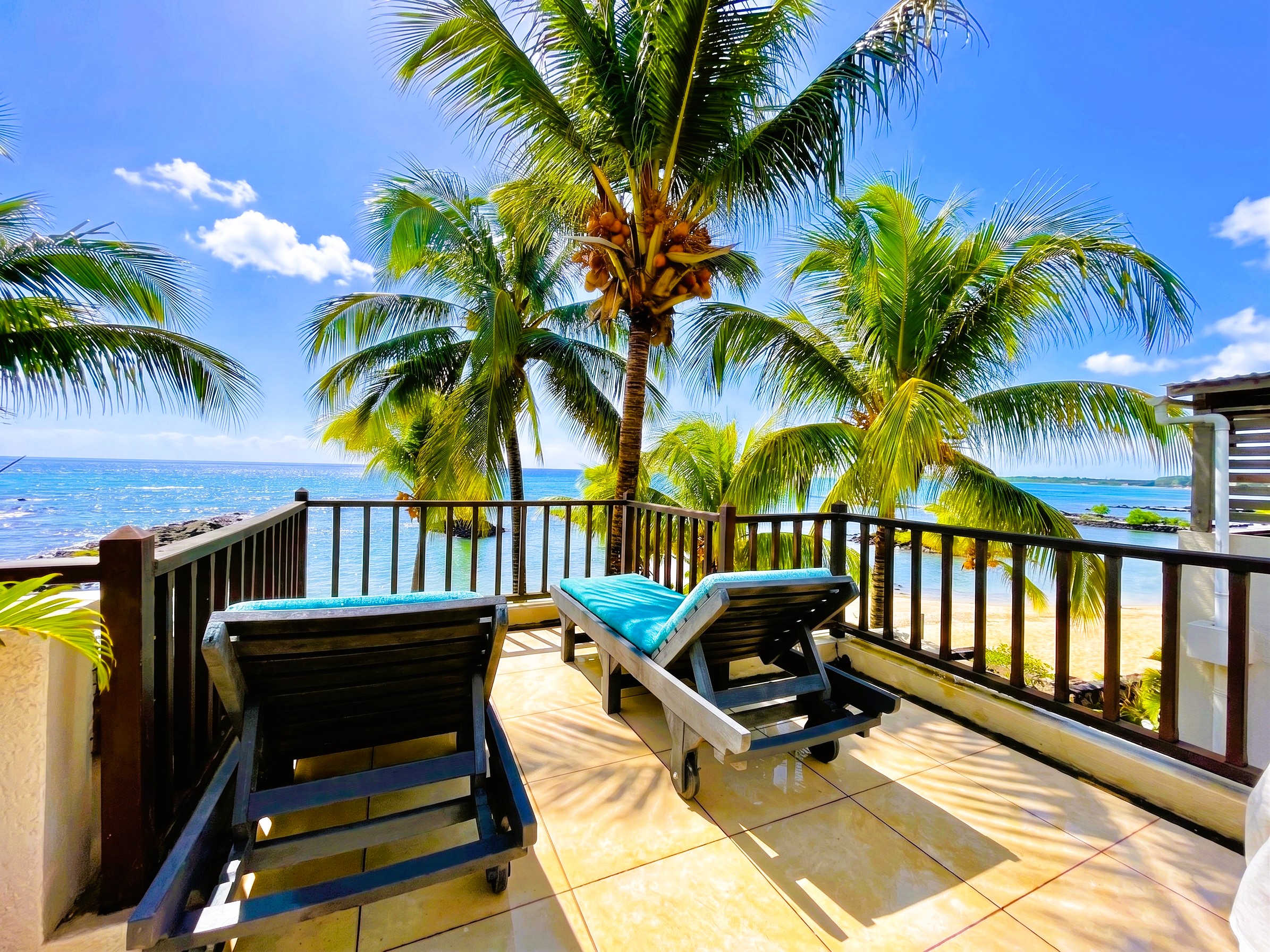 Rare penthouse en bord de mer accessible aux acheteurs étrangers