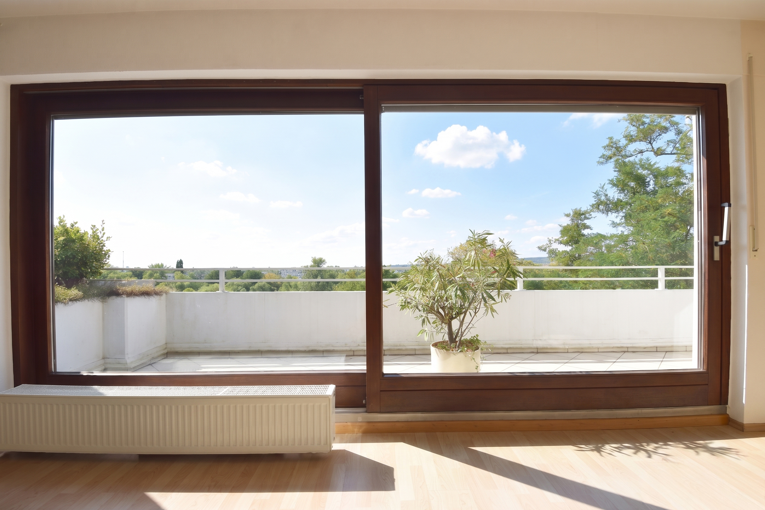 Traumhafte Maisonette mit XXL-Balkon und Blick ins Grüne!