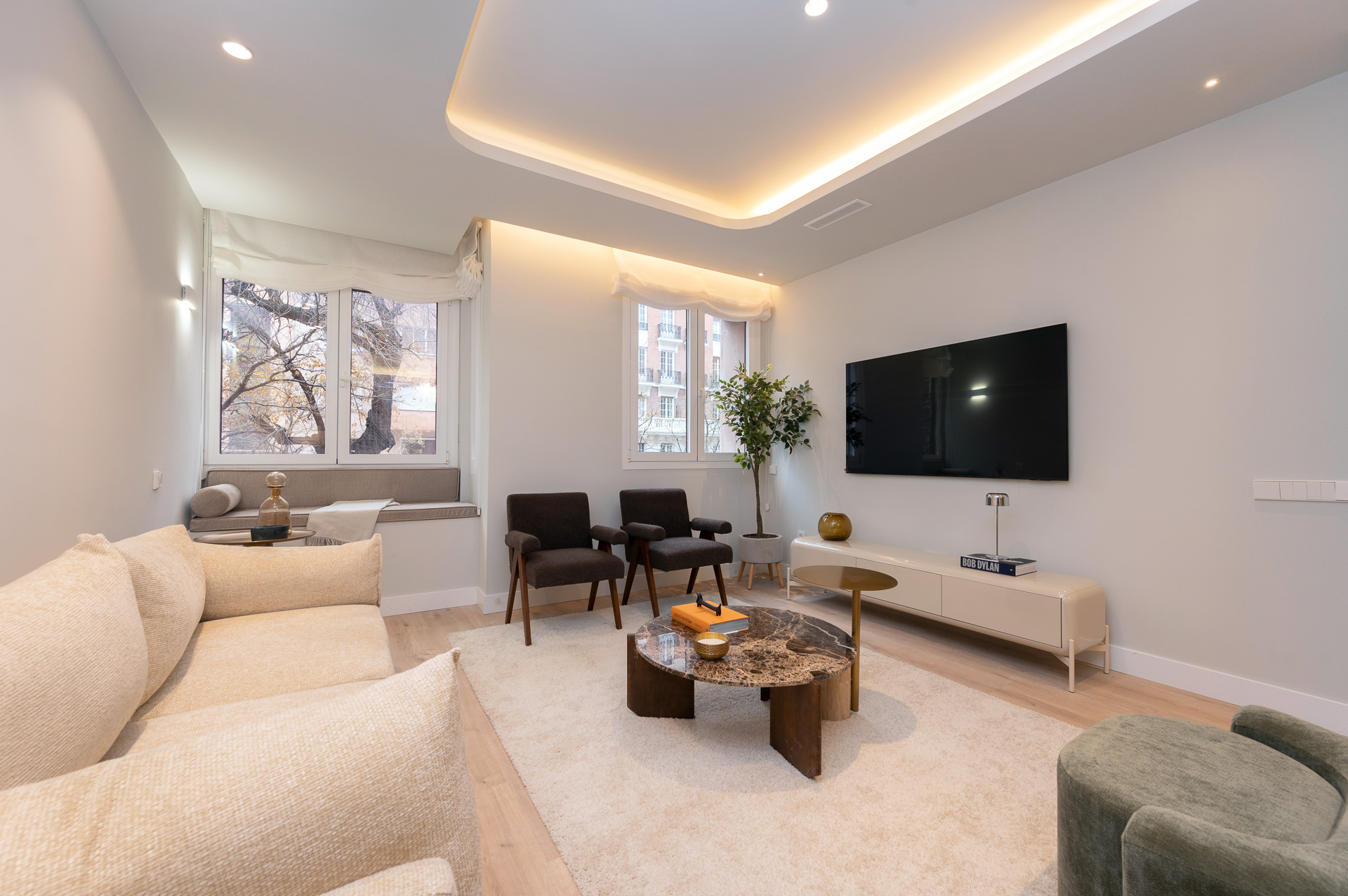 Cutting-edge refinement and signature design in Salamanca’s most coveted enclave
