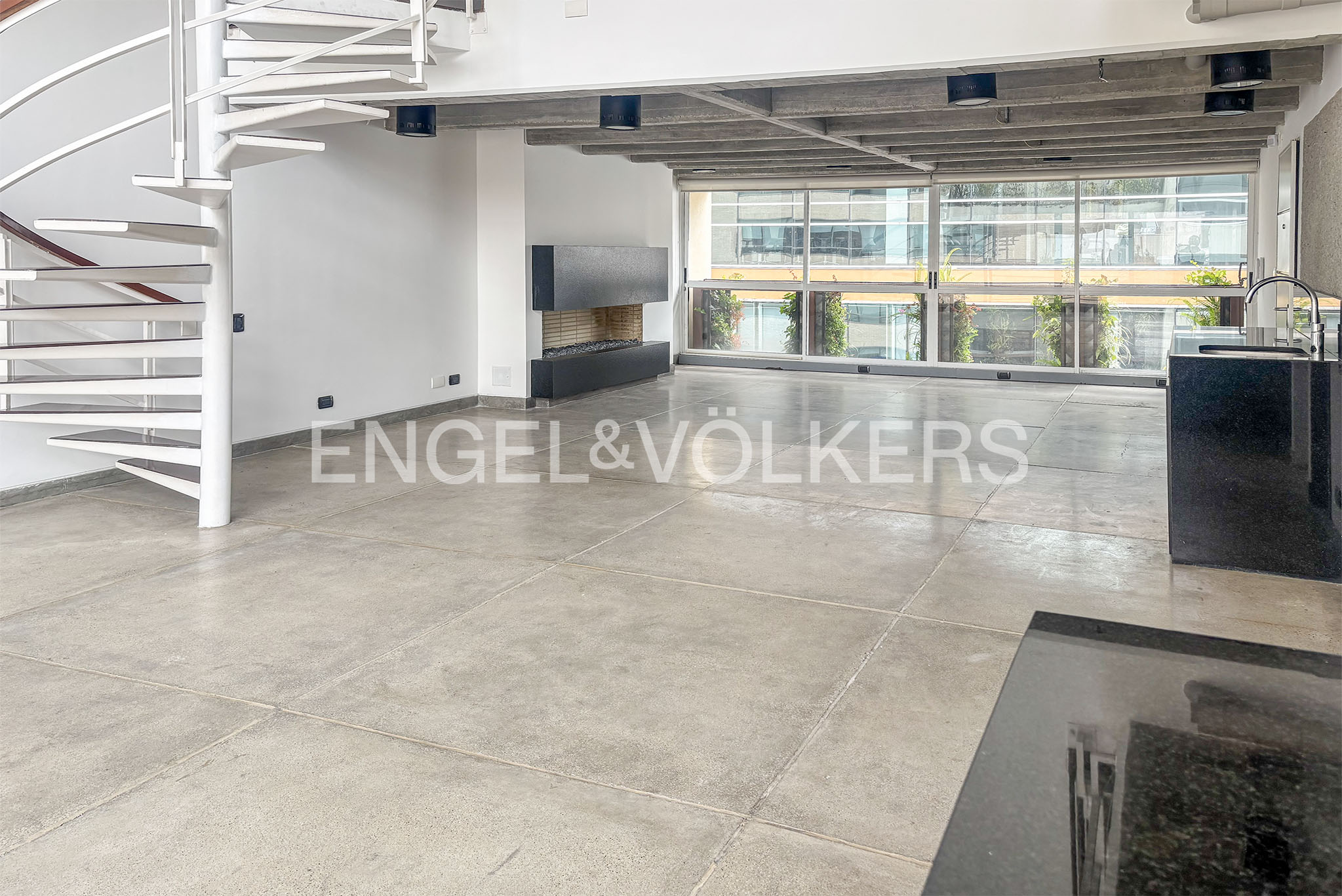 Moderno apartamento duplex para arriendo en el Casco Histórico de Usaquén