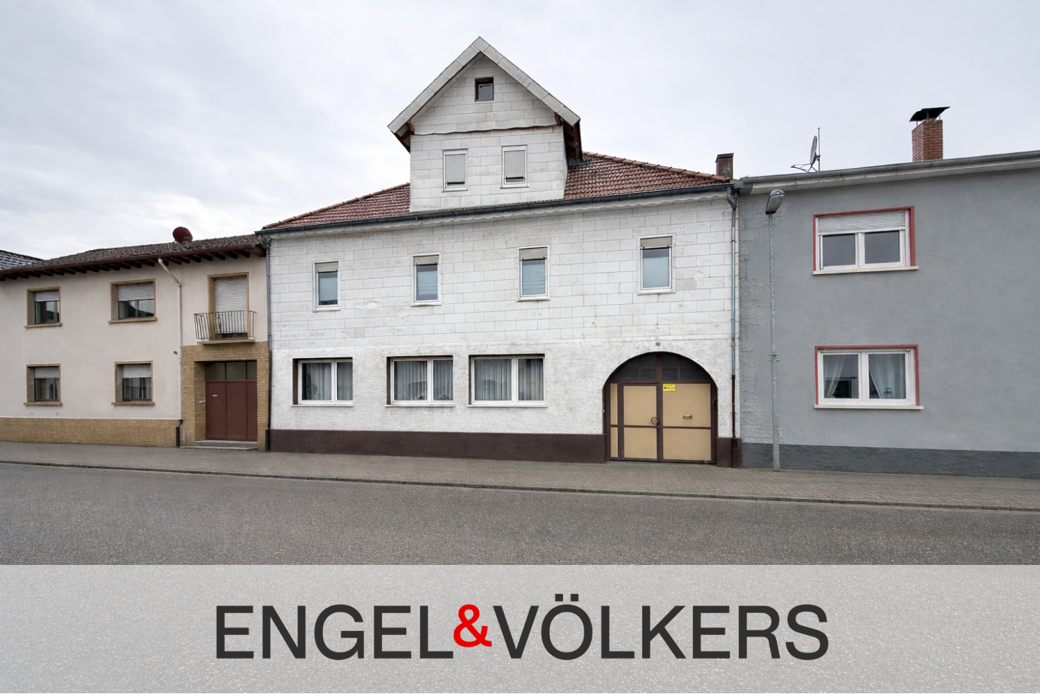 Zentrale Lage, großes Potenzial – Stadthaus  mit vielseitigen Nutzungsmöglichkeiten in Bürstadt