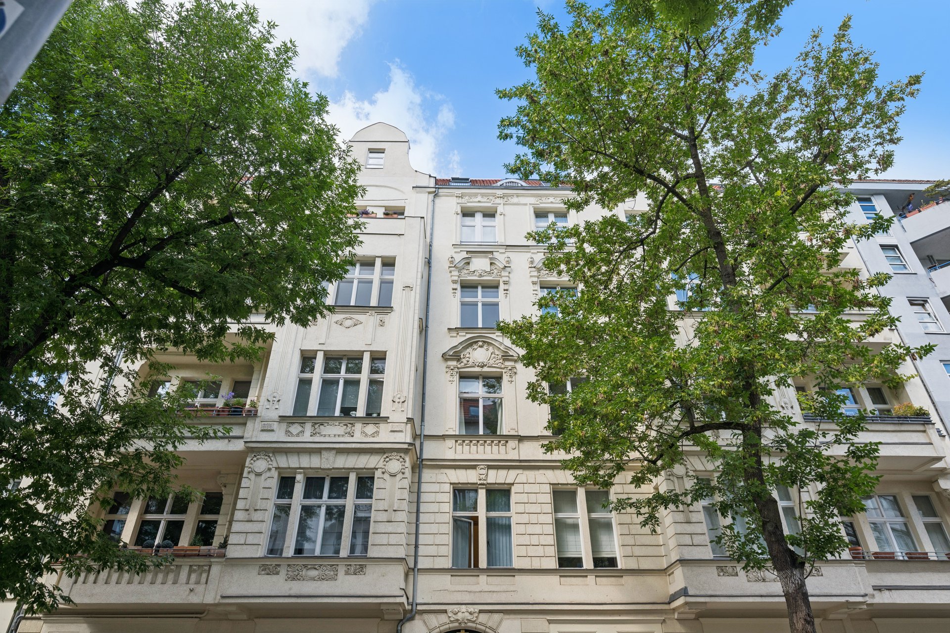 Altbaucharme in Bestlage: 2-Zimmer-Wohnung nahe Ludwigkirchplatz