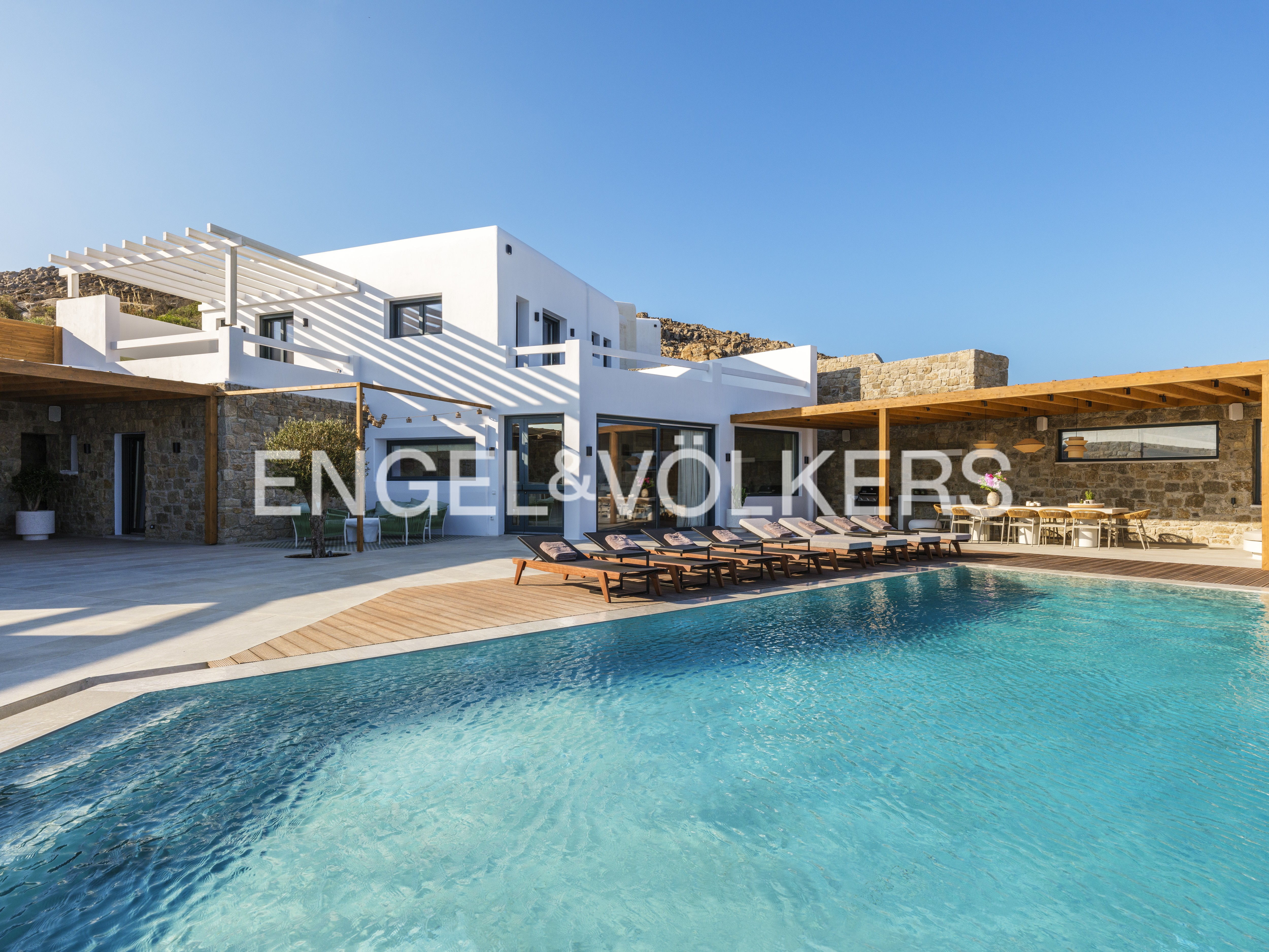 Brand-New Villa with High Rental Yield in Mykonos