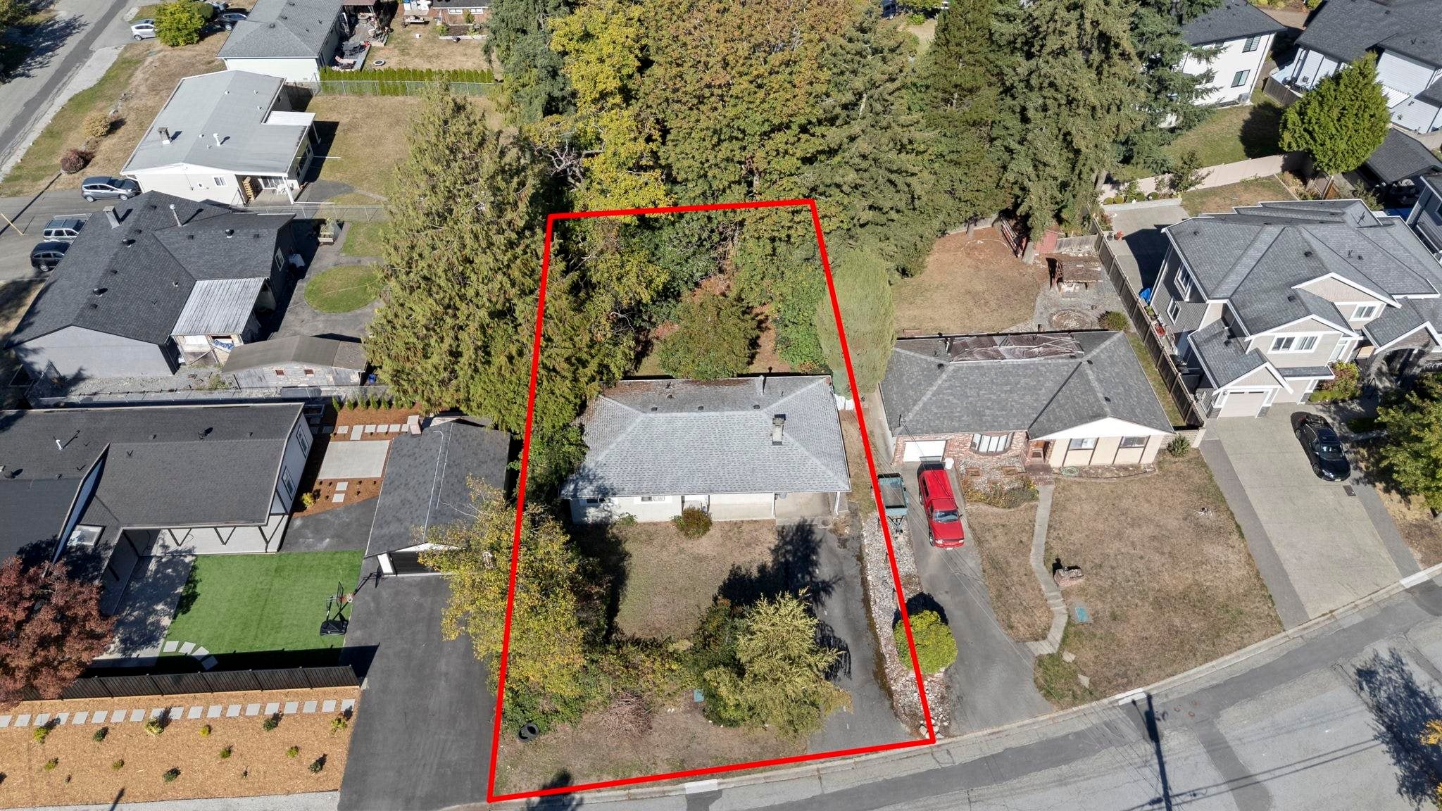 Prime Building Opportunity In A Family Friendly Neighborhood