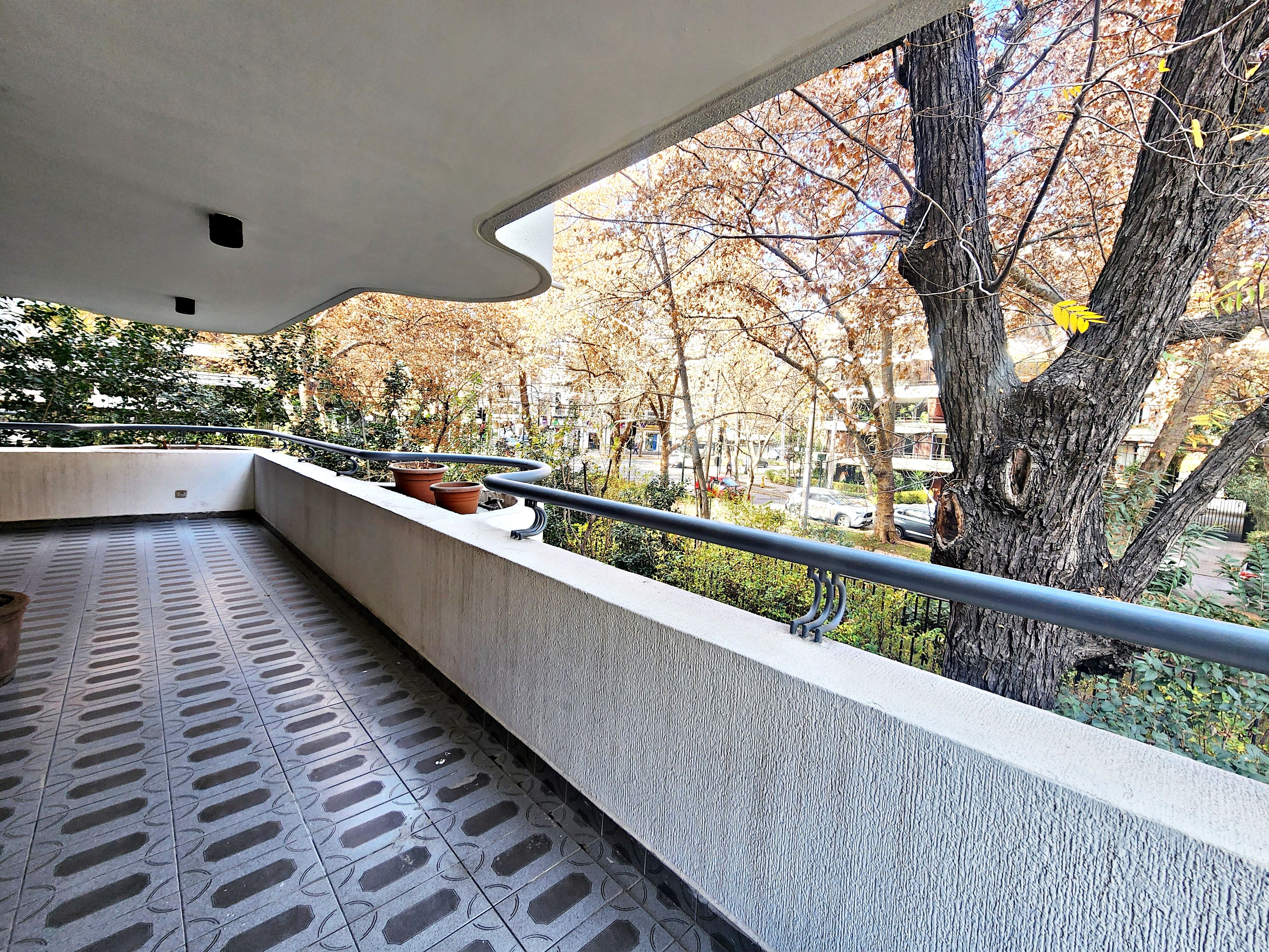 Amplio y cómodo para remodelar - Avda El Bosque