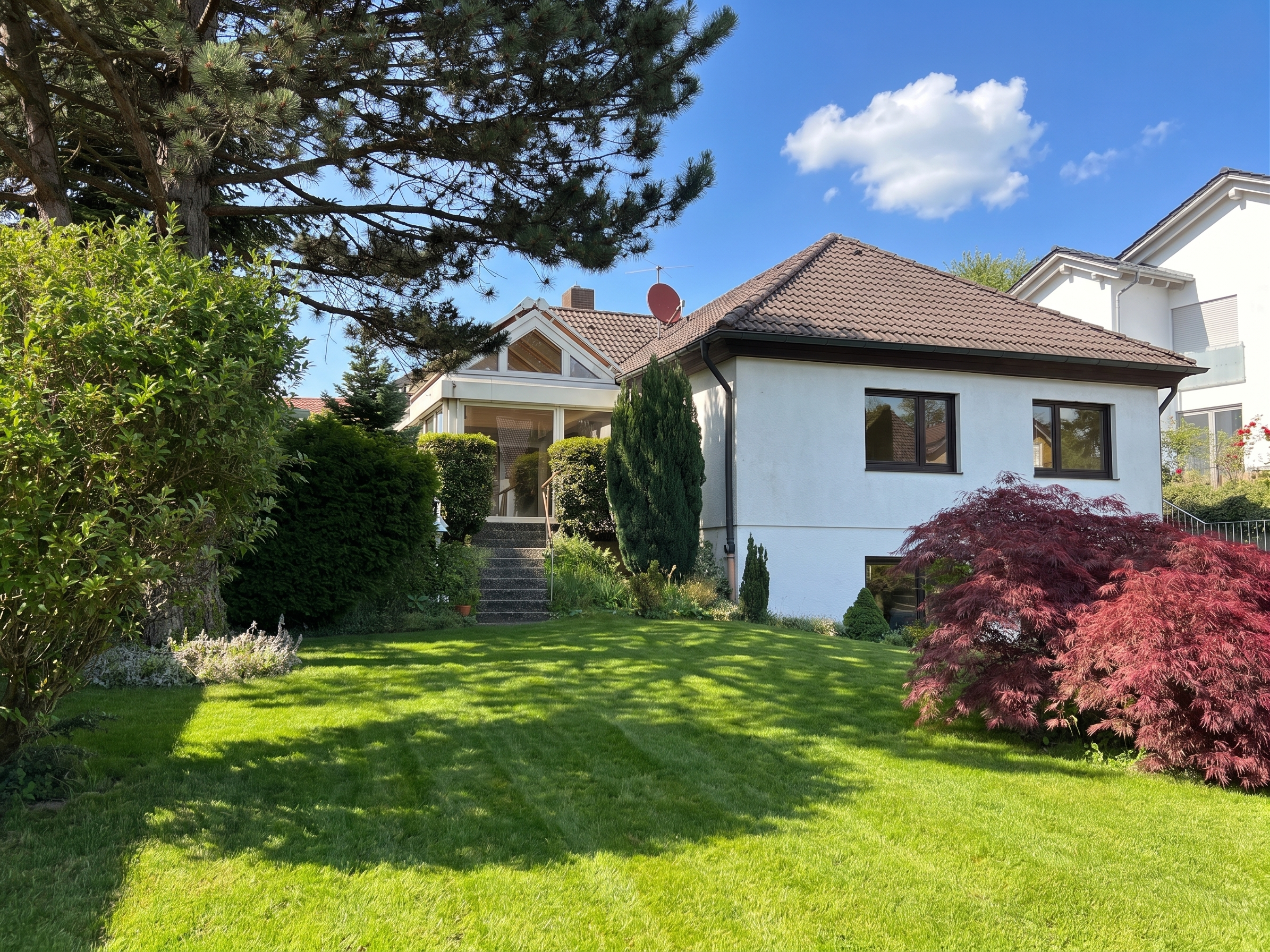 Bungalow in begehrter Lage mit Baugrundstück