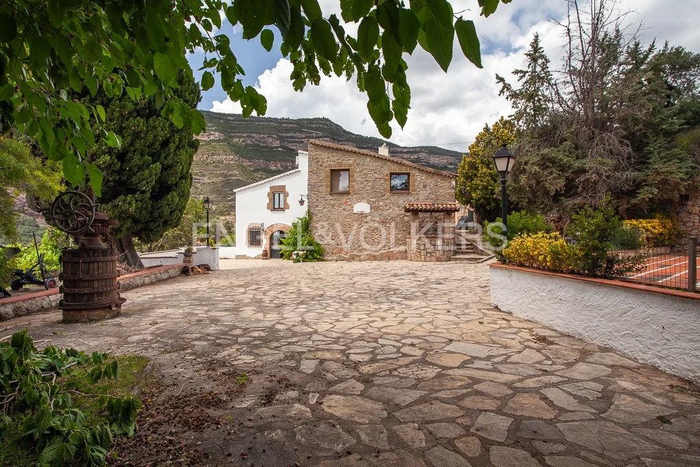 Can Jaume: A Fully Restored 18th Century Farmhouse