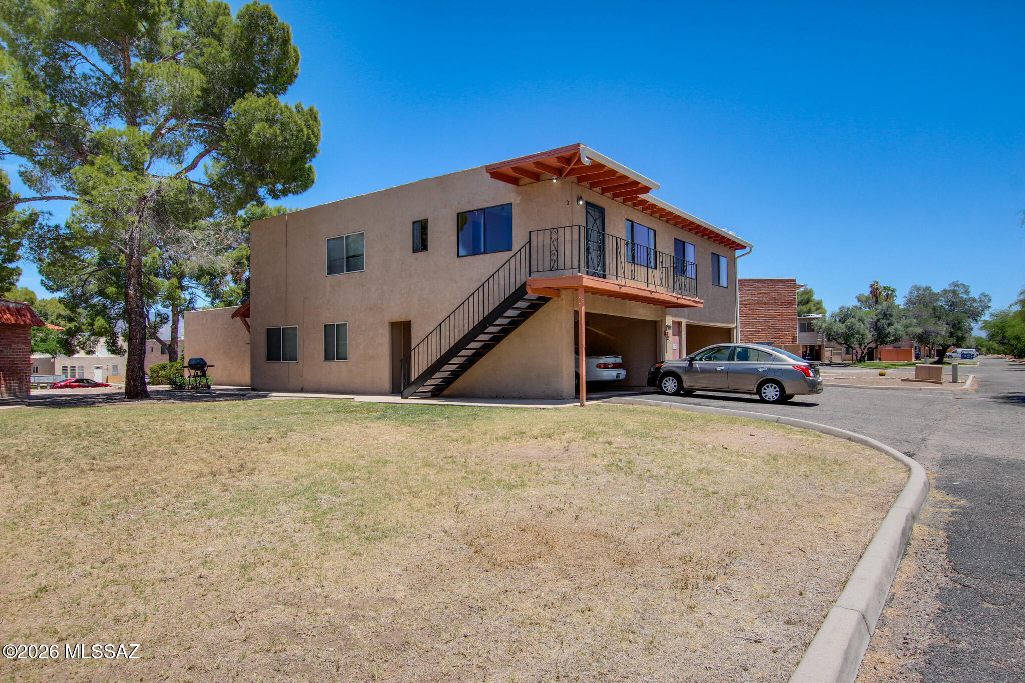Move-in-ready 2-bedroom 1 bath recently renovated townhouse