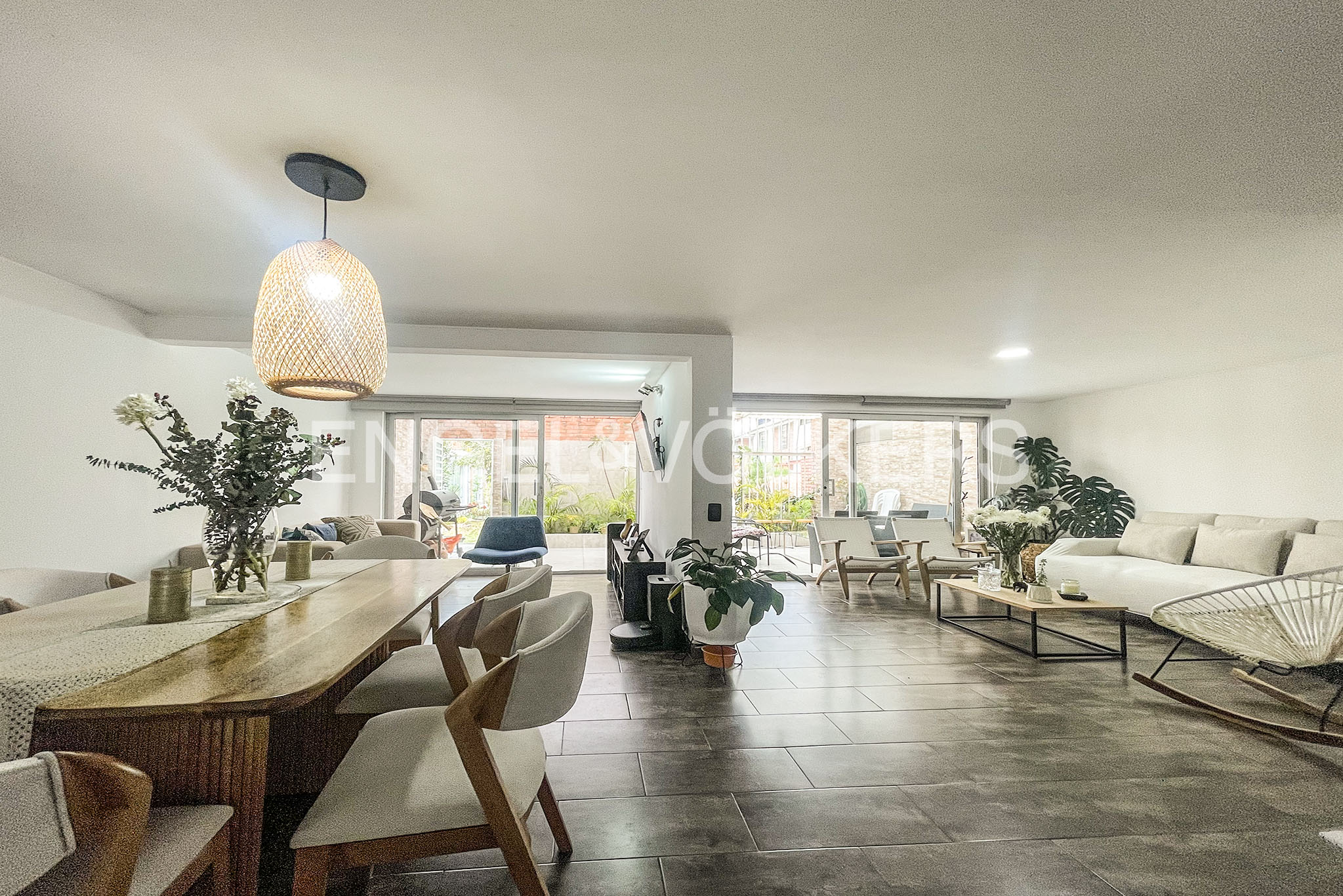 Casa con jardín para venta en Niza Córdoba