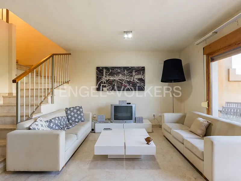 Spectacular Townhouse in El Bosque Residential Complex