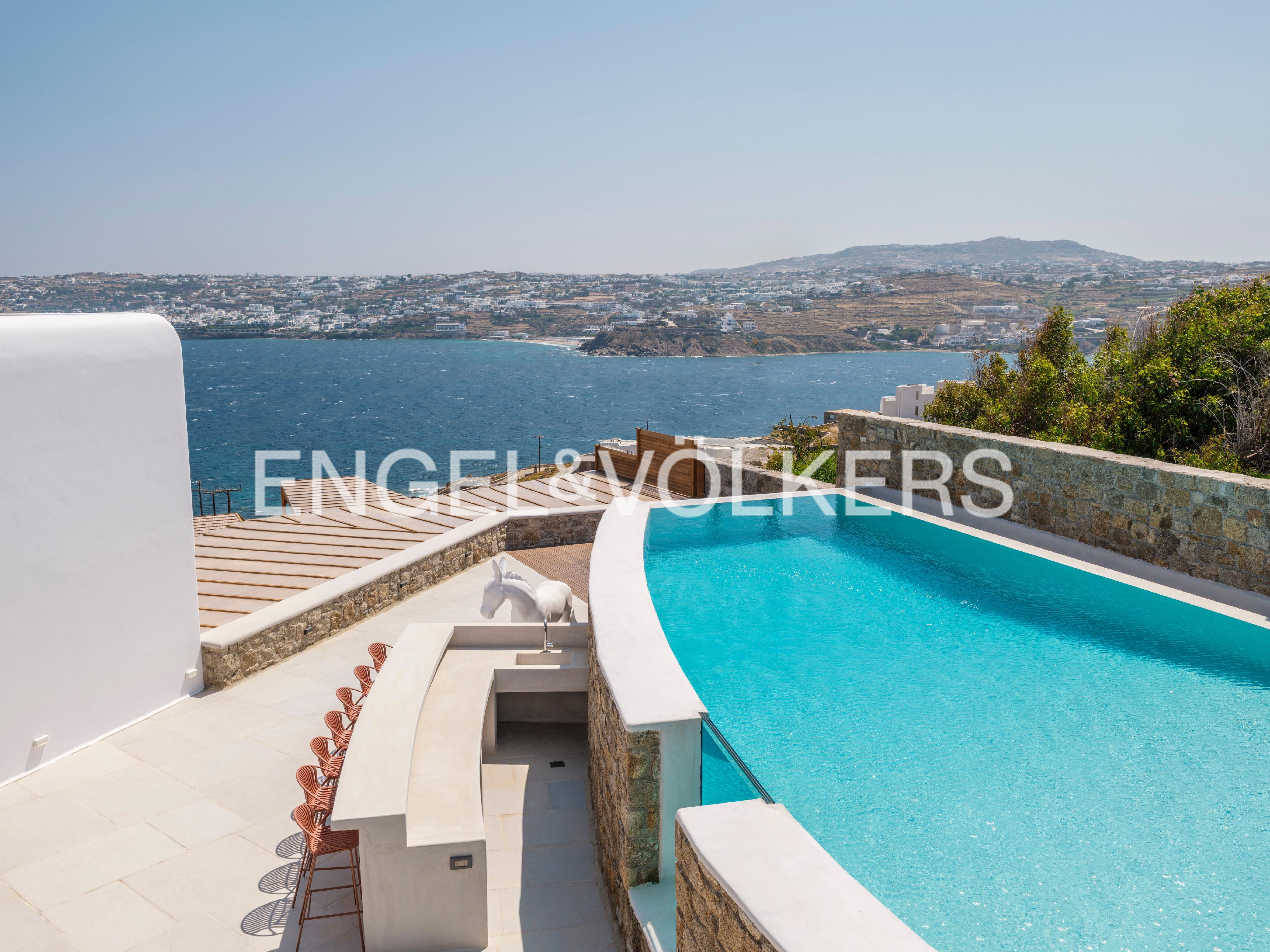 Seaside Villa in Mykonos with Panoramic Views