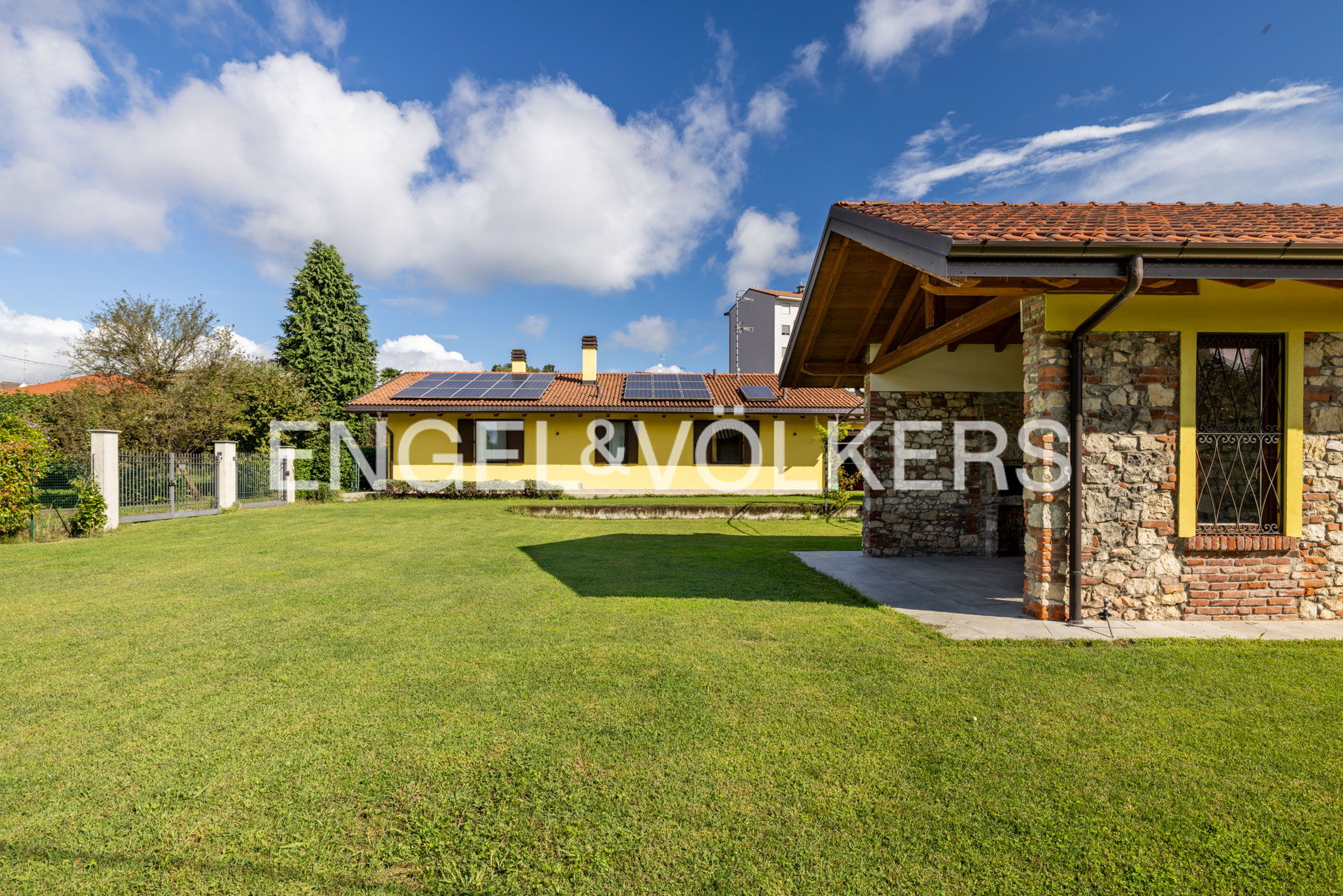 Sustainable elegance steps from the Lake