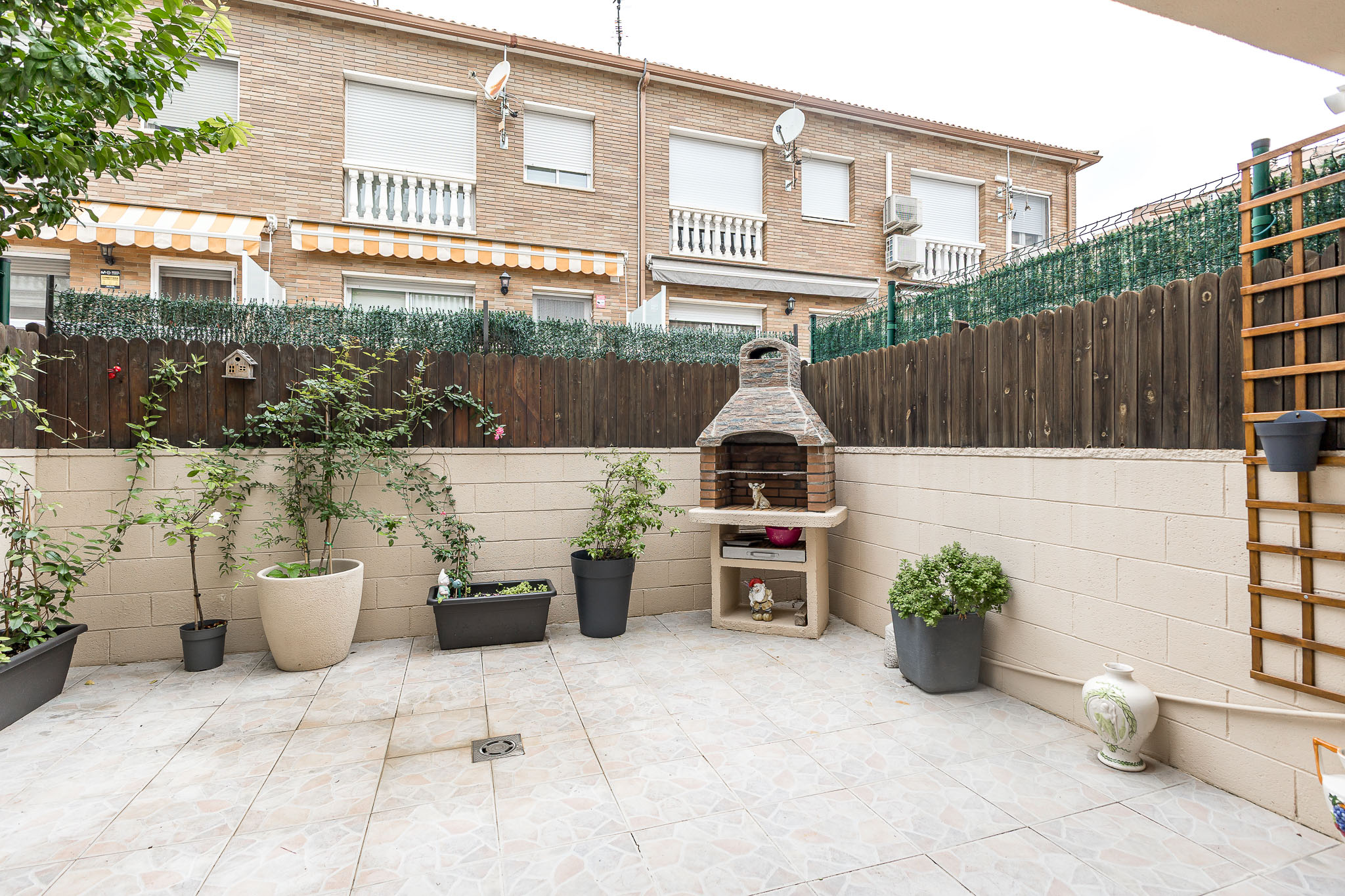 Casa al poble de Masquefa, impecable i llesta per entrar-hi a viure.