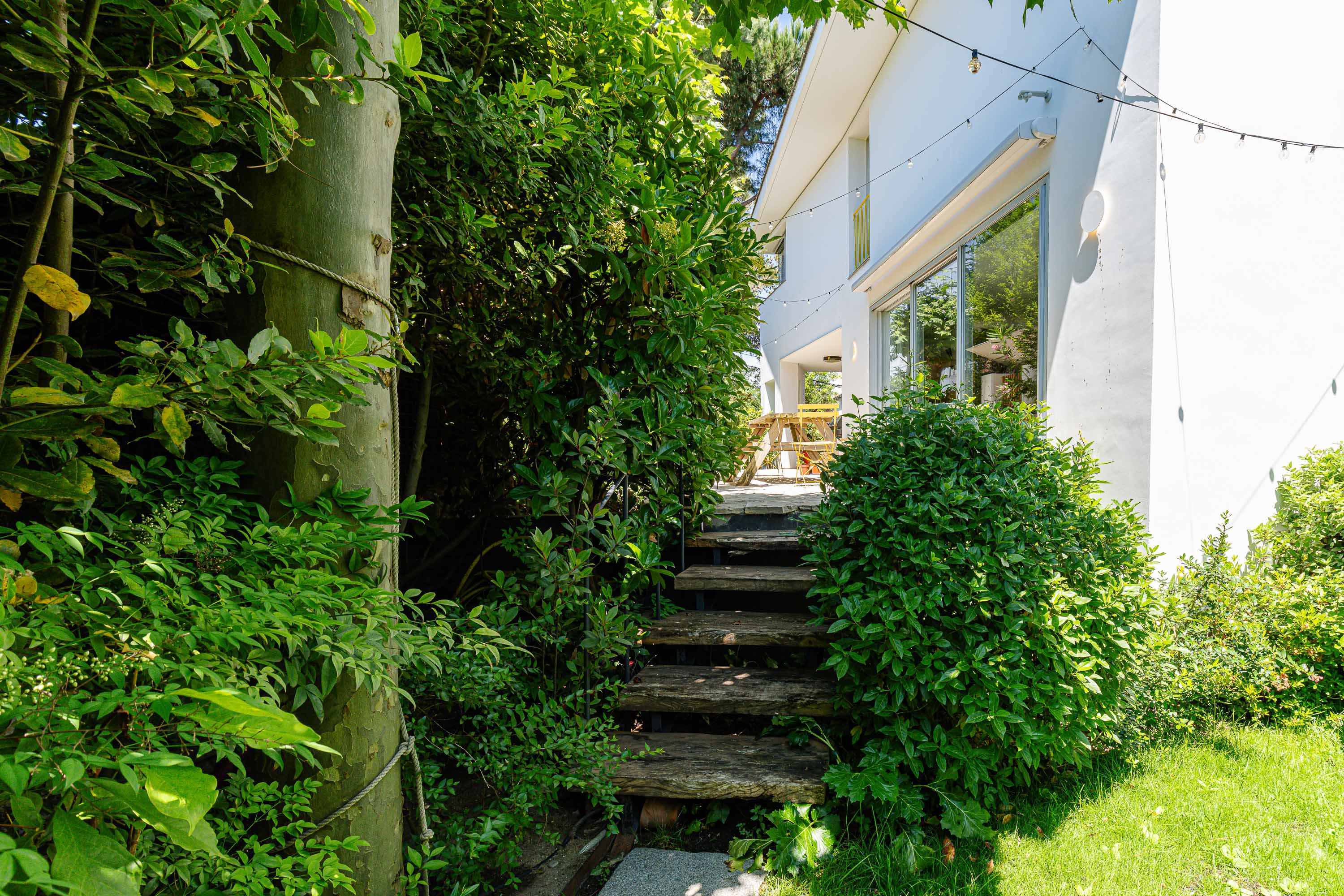 Single-family home with unique workshop building in El Plantío (Aravaca)