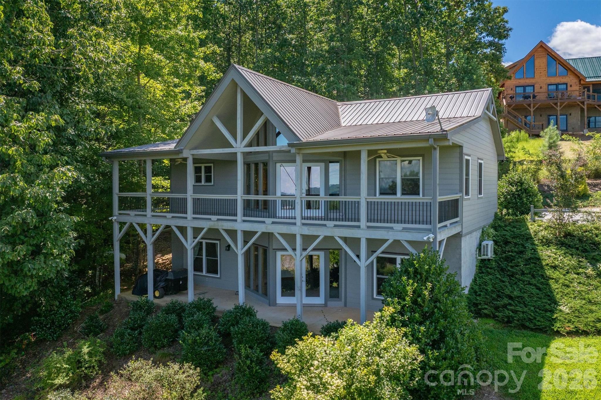 Grandview Peaks Mountain Retreat with Panoramic Vistas