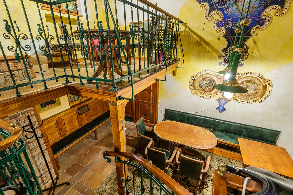 Restaurant for rent within the hotel