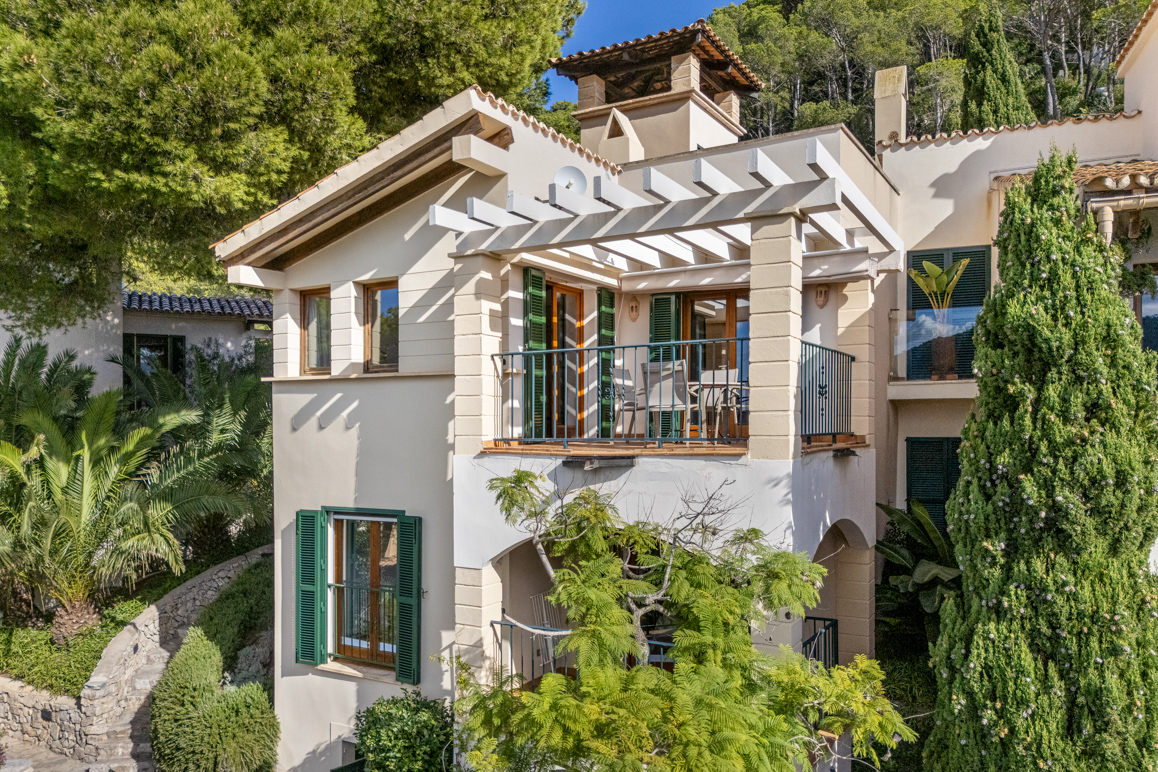 End-terrace house with stunning panorama over Canyamel – sea view and close to the beach