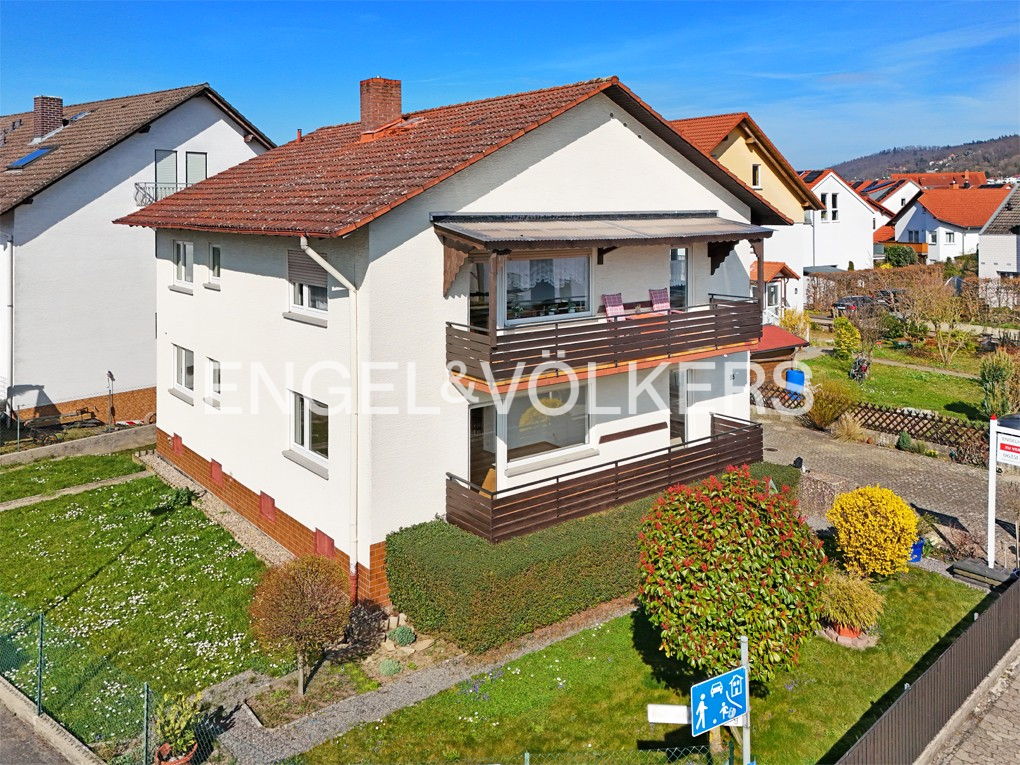Kapitalanlage mit Aussicht – Haus mit zwei Wohneinheiten in Top-Lage von Zwingenberg