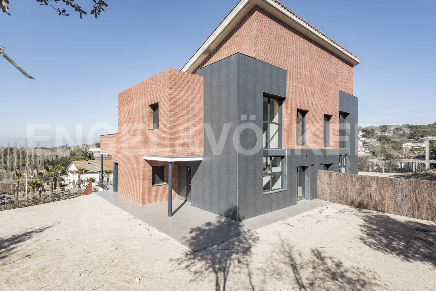 Fantastica casa obra nueva en Vallromanes