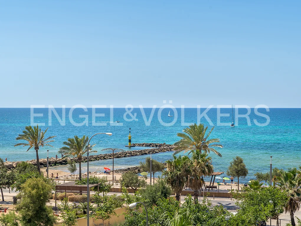Spectacular flat with pool and sea view, El Molinar