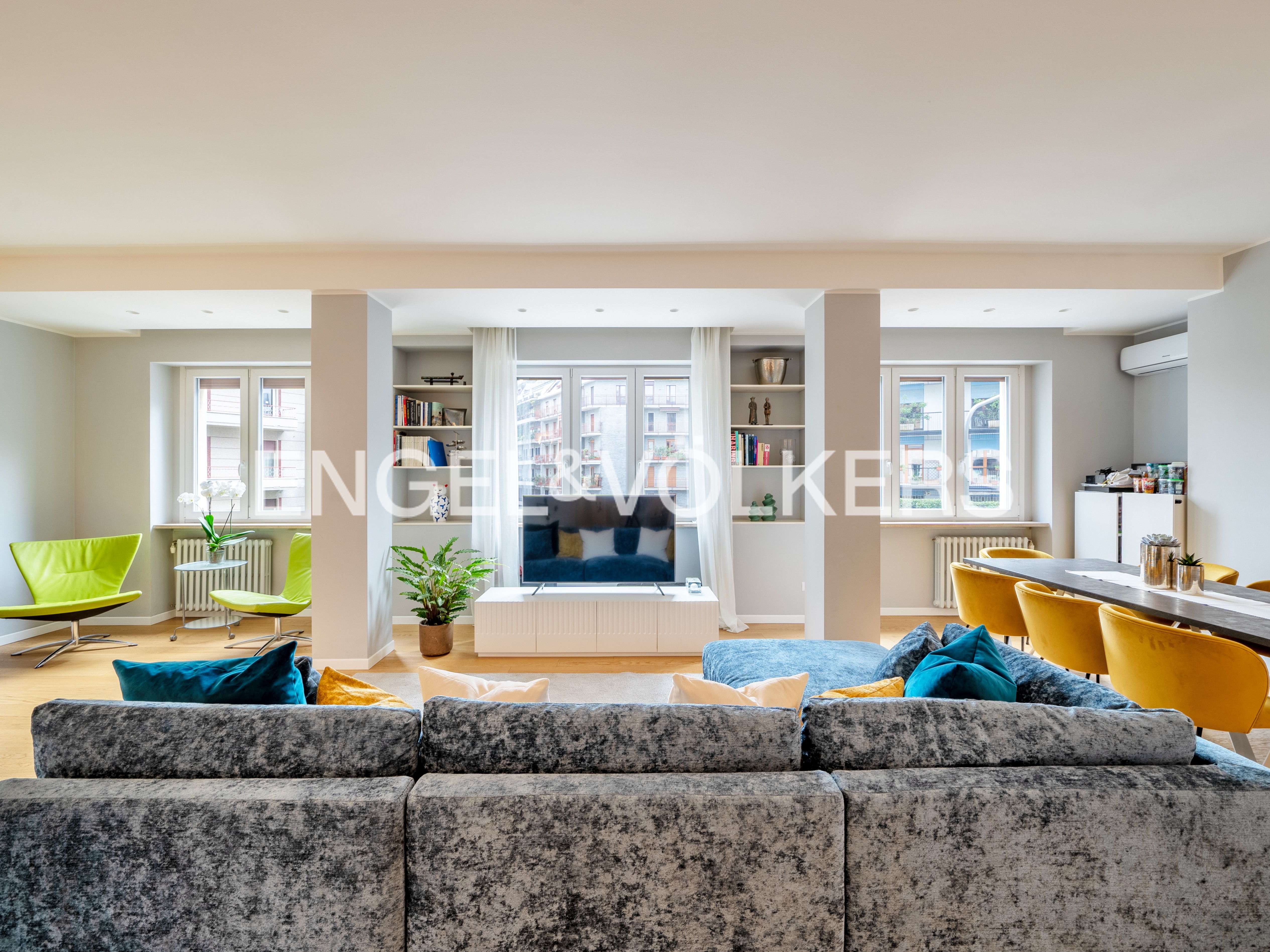 Elegant and bright apartment in via Bronzino