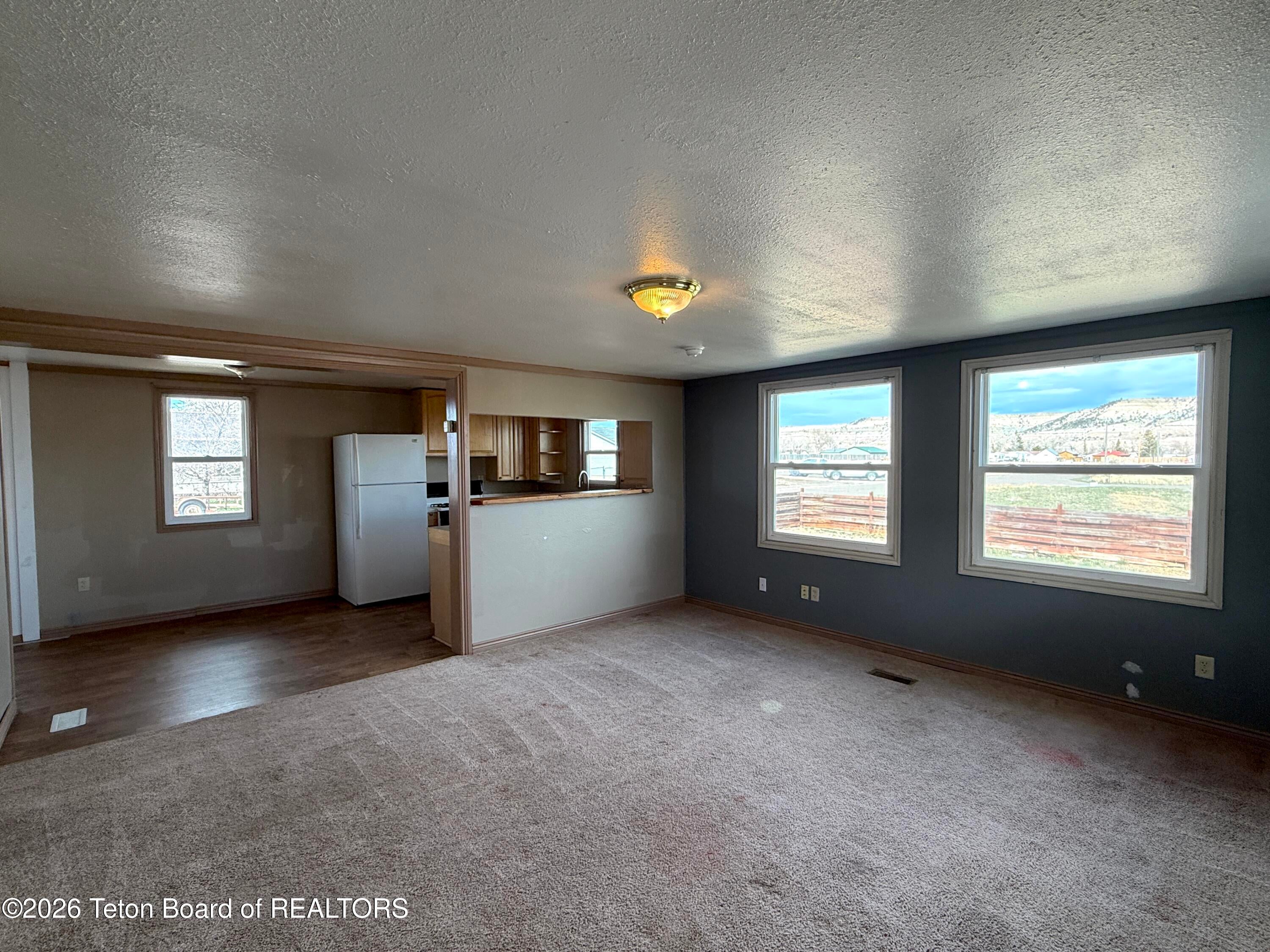 Discover Green River Access and Wide-Open Spaces