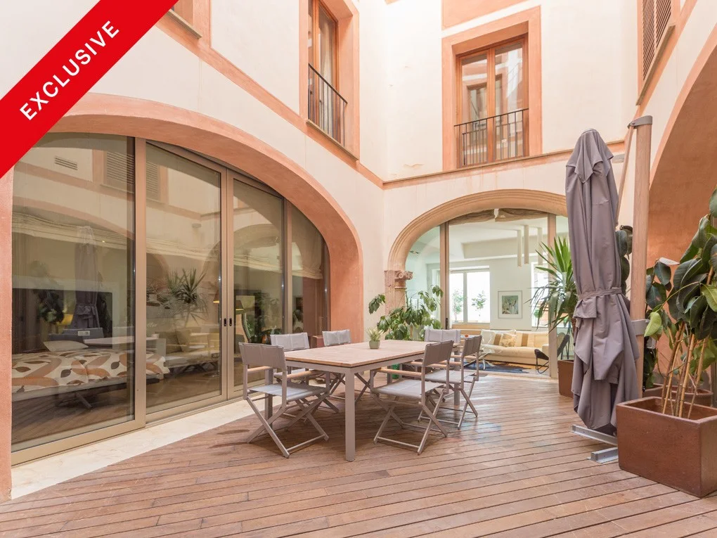 Fantastic apartment with patio, terrace and parking
