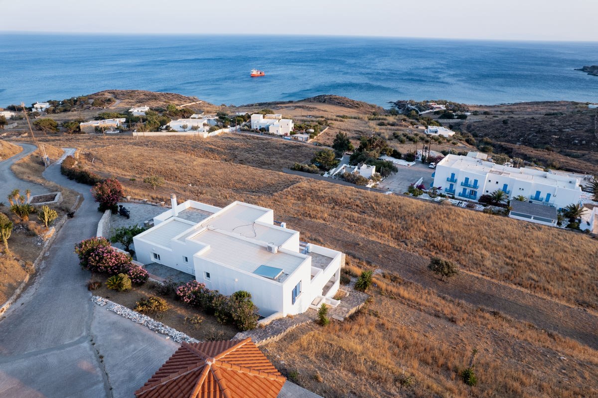 Private Detached House on a 4,000 sq.m. Plot with Aegean Views in Megas Gialos, Syros