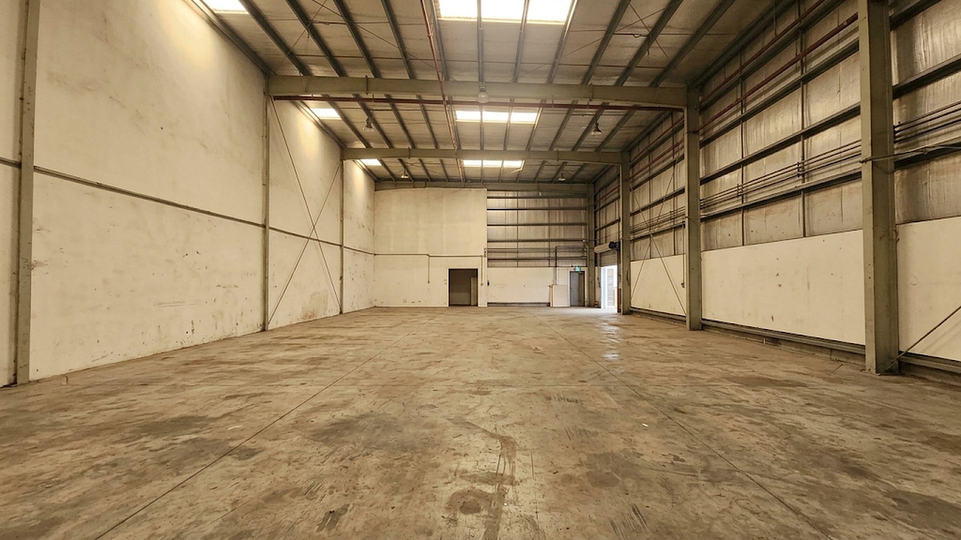 8M Eaves | Insulated Unit | Sprinkler System