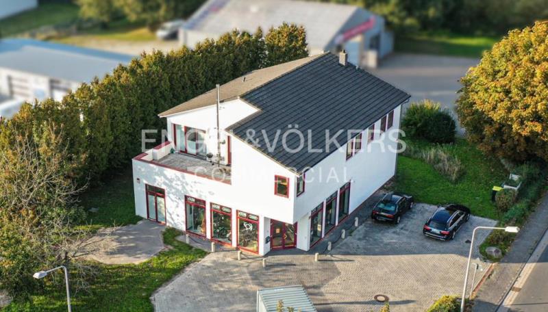 Attraktives Wohn- und Geschäftshaus in exponierter Gewerbelage