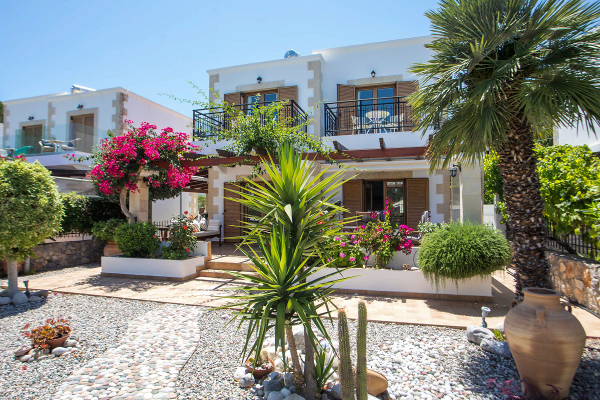 House with a beautiful garden near Lindos