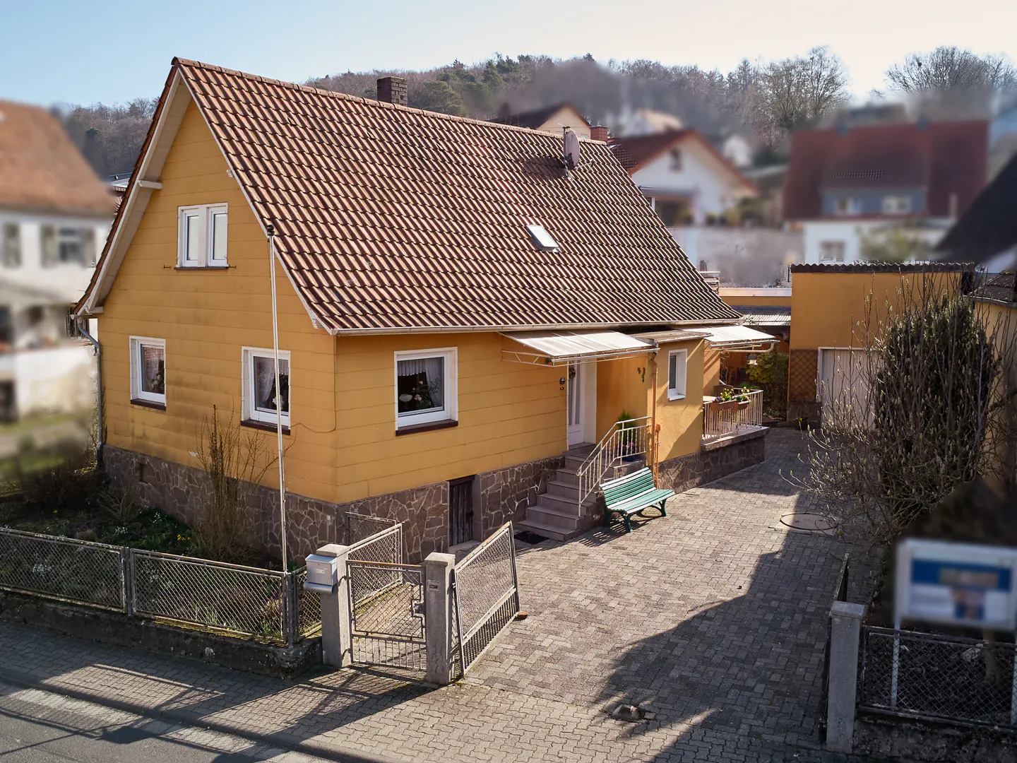 Image 0