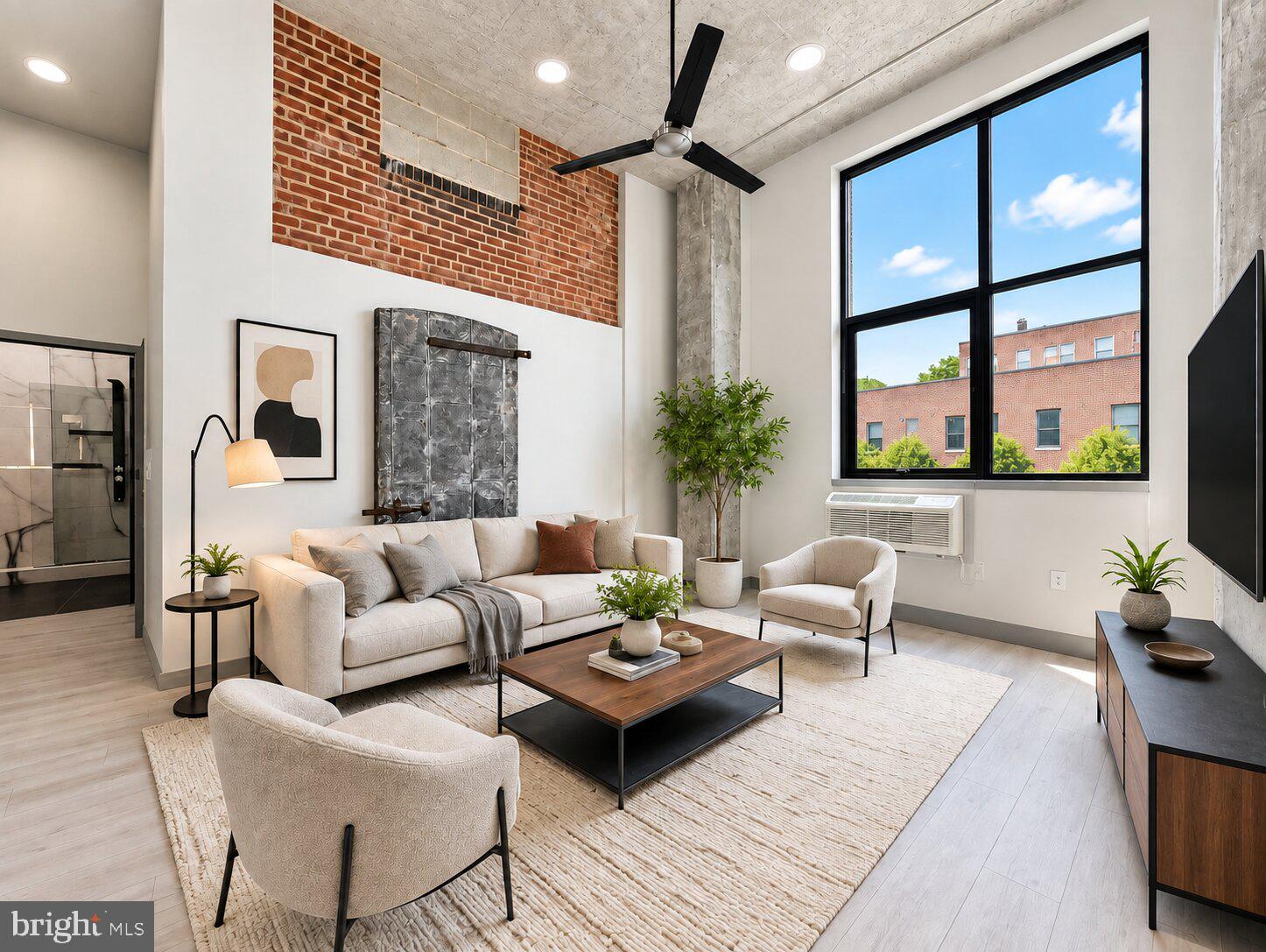 Contemporary Comfort Meets Convenient City Access