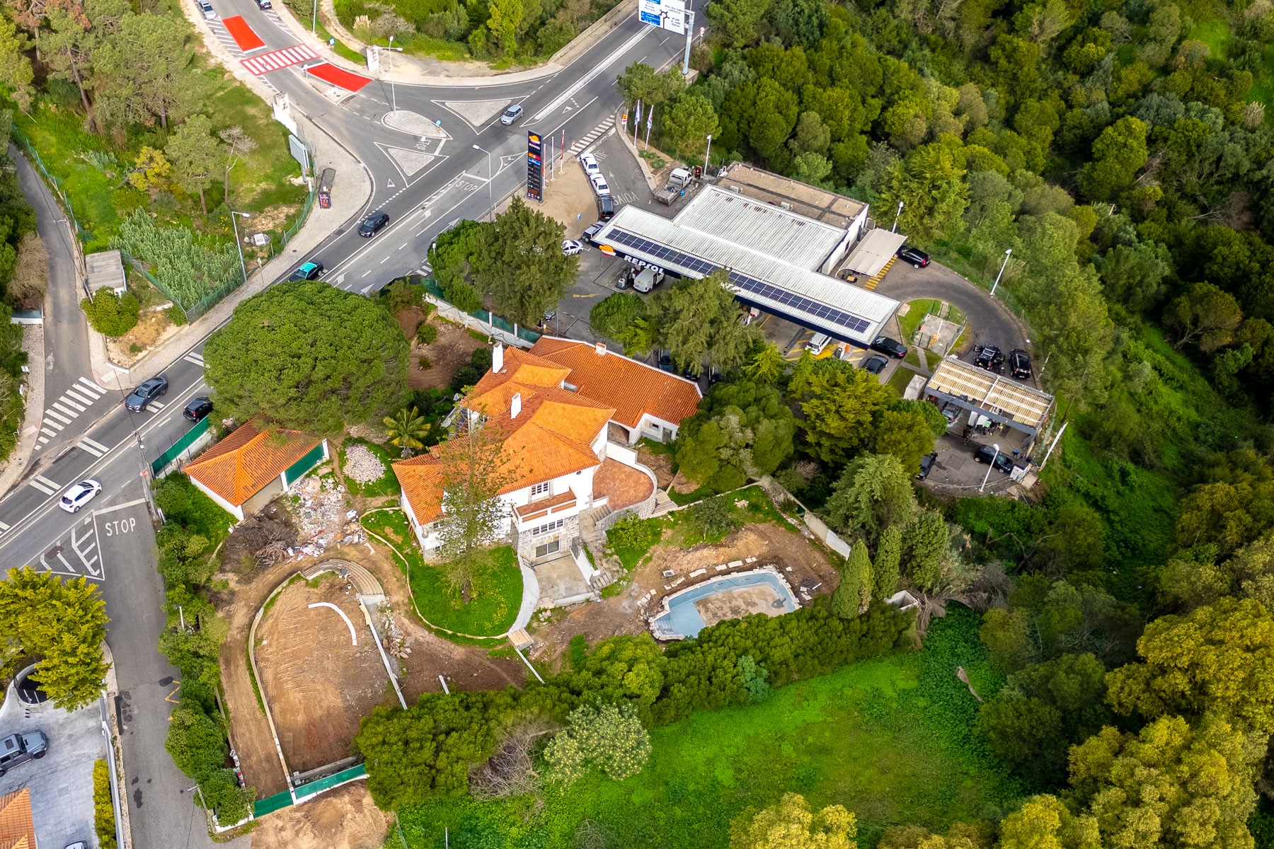 Estoril Villa on a 2,500 m² plot
