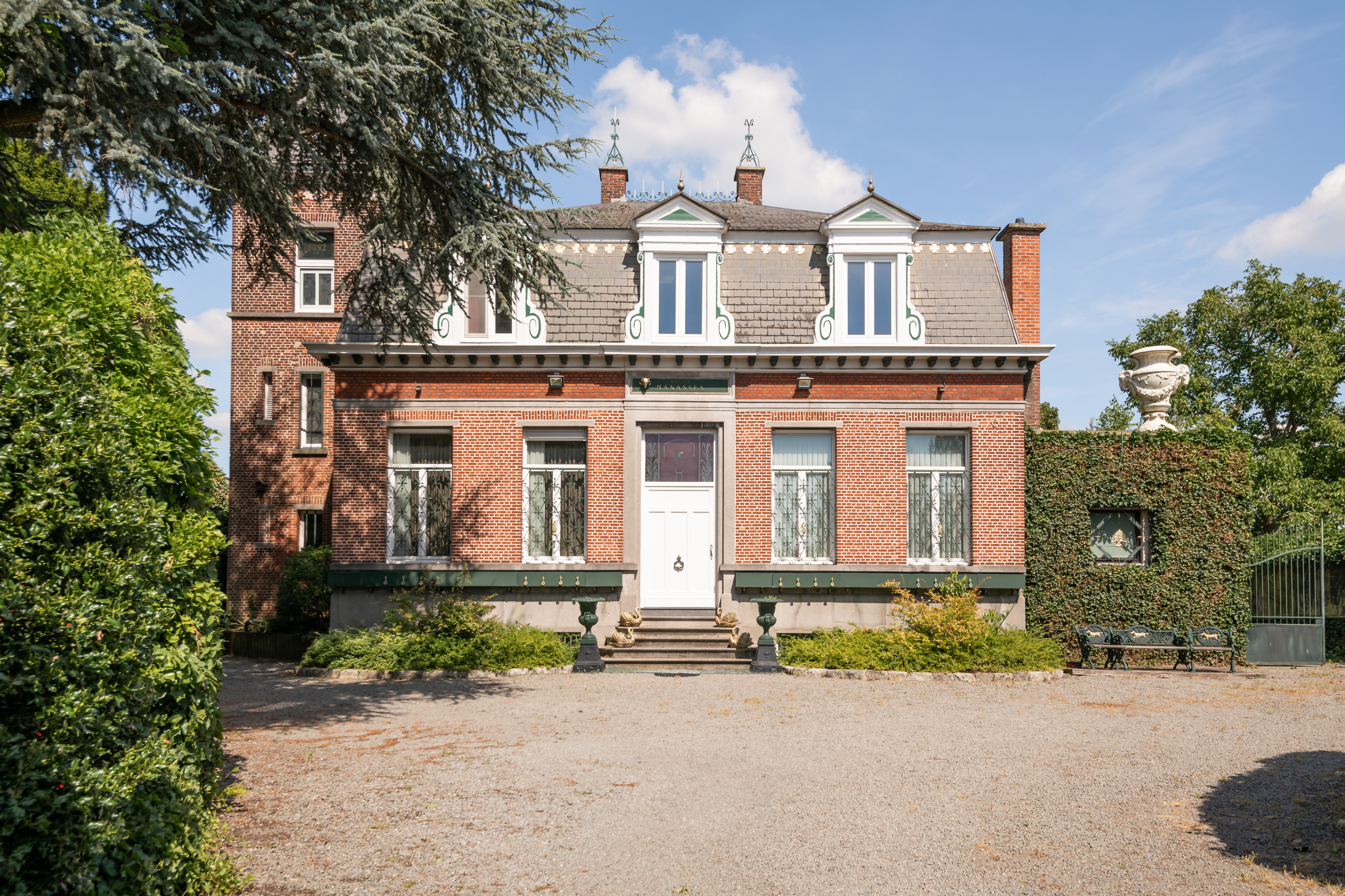 Statige manoirvilla met rijke geschiedenis