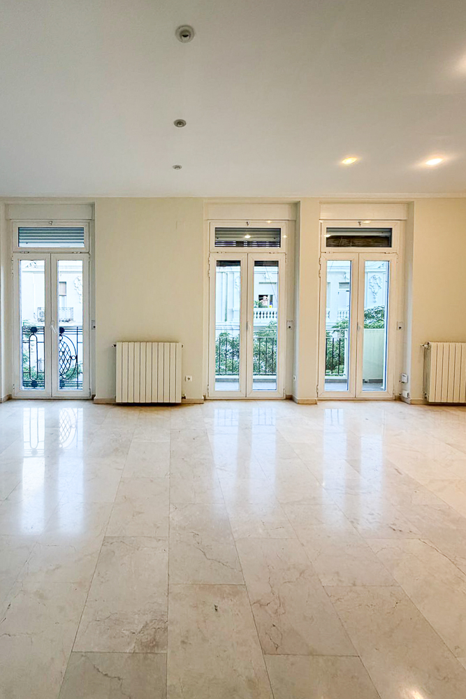 Exclusive apartment for rent in central Valencia