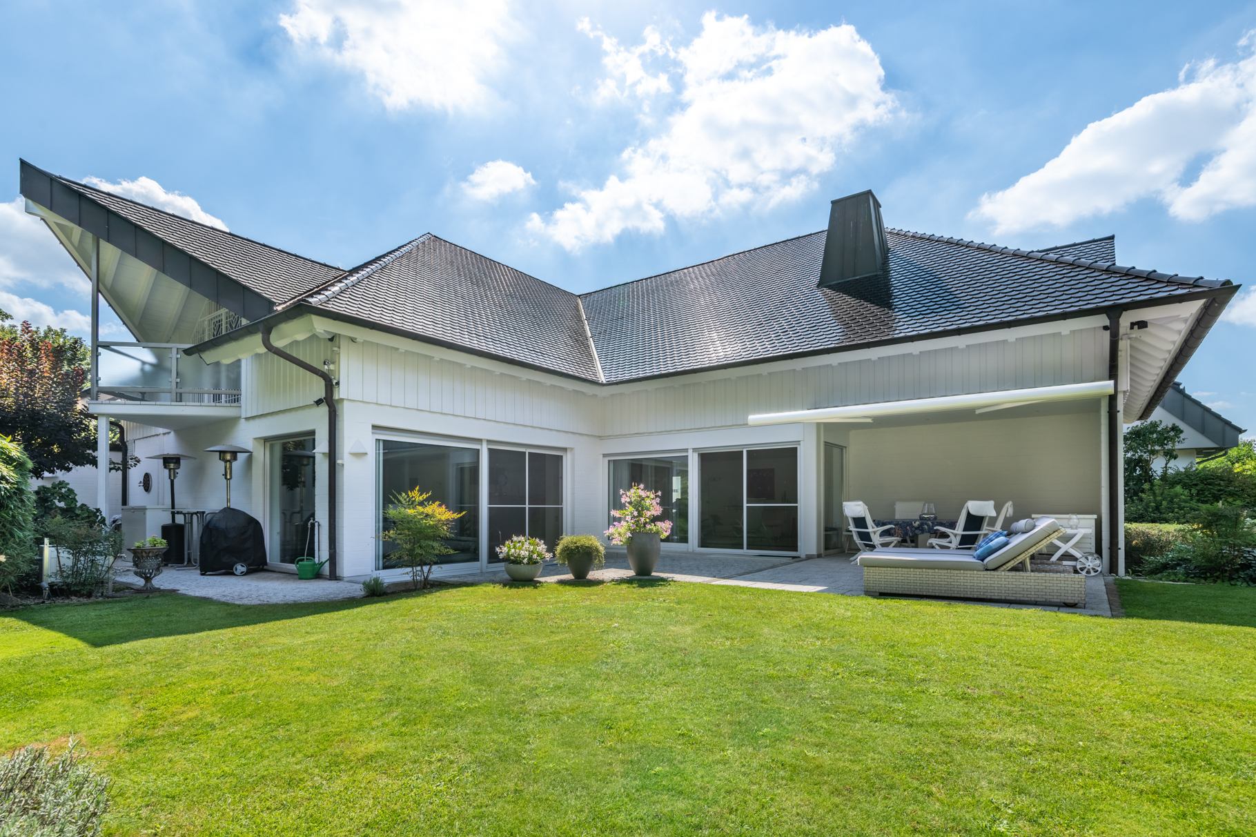 Großzügiges Wohnrefugium mit privater Wellnessoase in Limburgerhof!