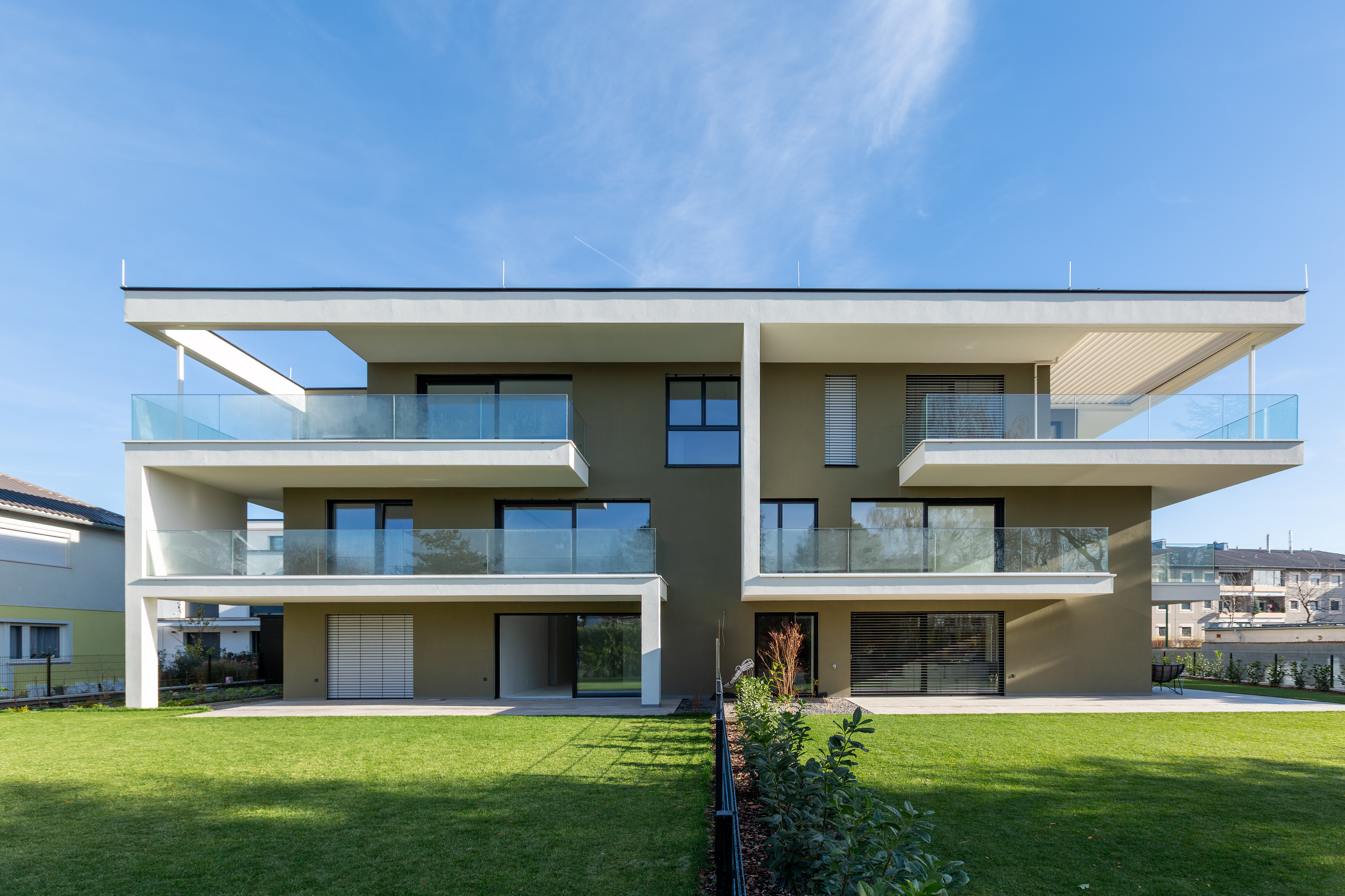 Freiraum trifft Wohnkomfort - Stilvolle Wohnung mit zwei Balkonen