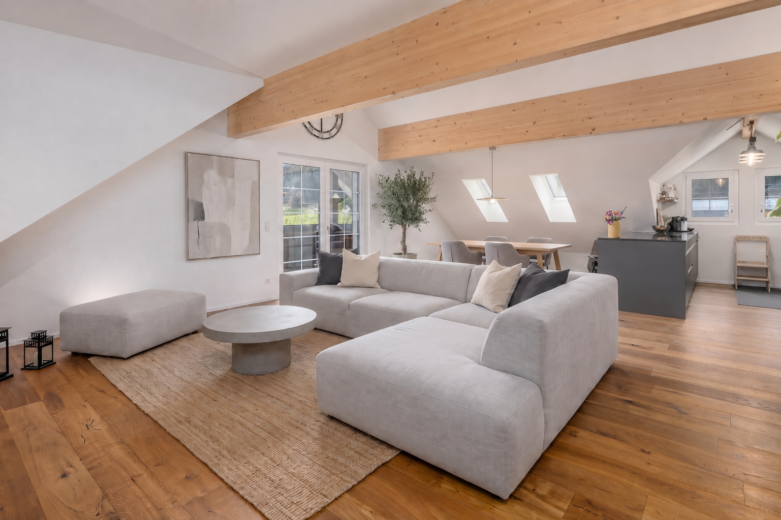 Modern living – bright, spacious and centrally located